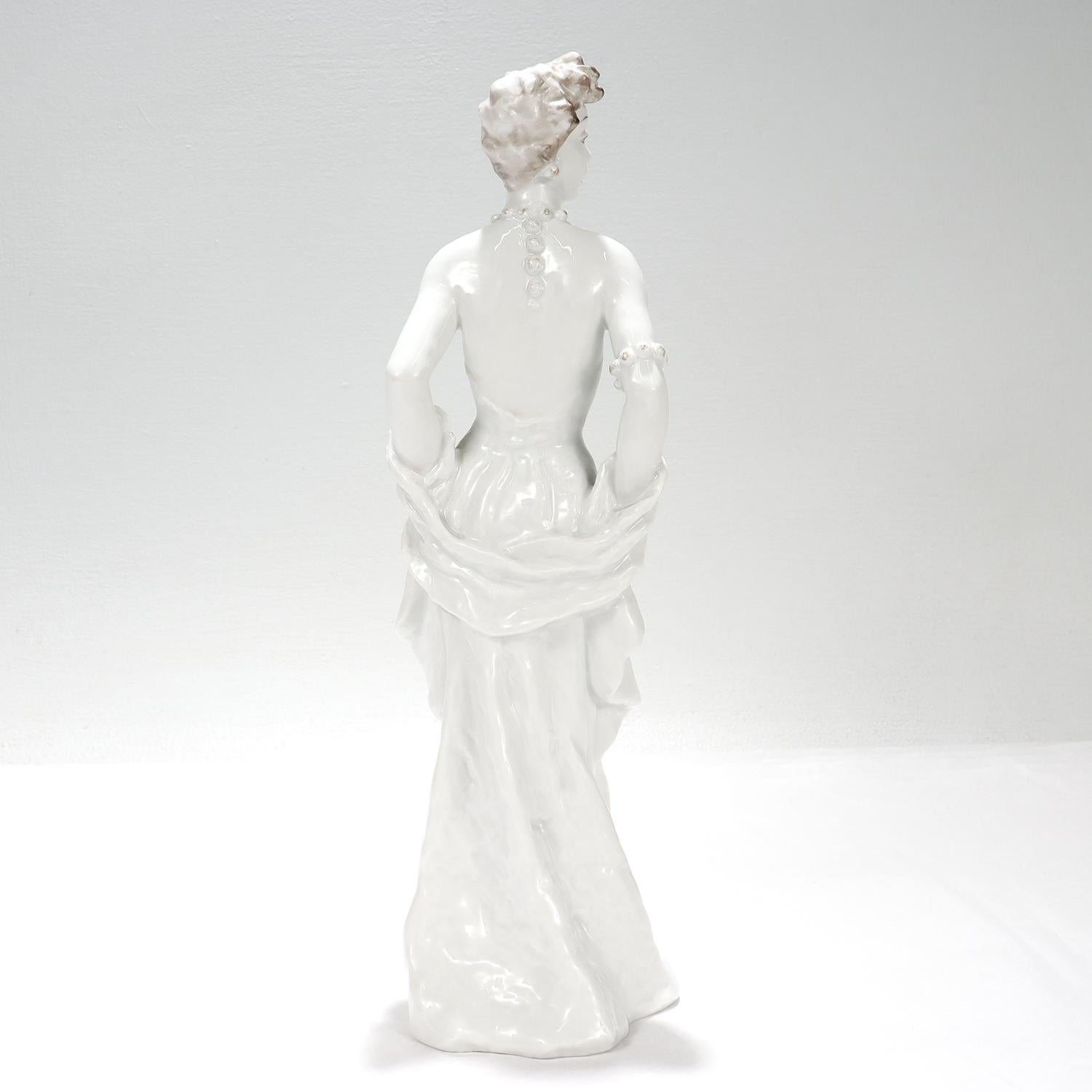 20th Century Mid-Century Rosenthal Porcelain Figurine of a Woman by L. Friedrich-Gronau For Sale
