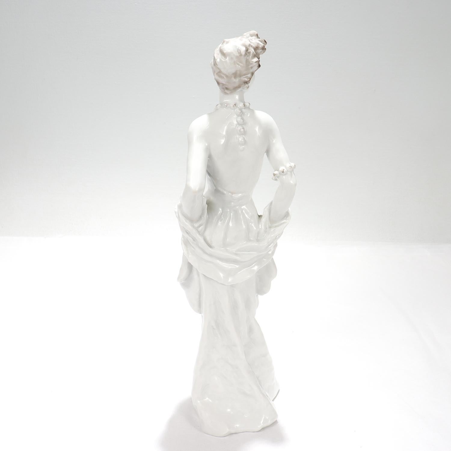 Mid-Century Rosenthal Porcelain Figurine of a Woman by L. Friedrich-Gronau For Sale 2