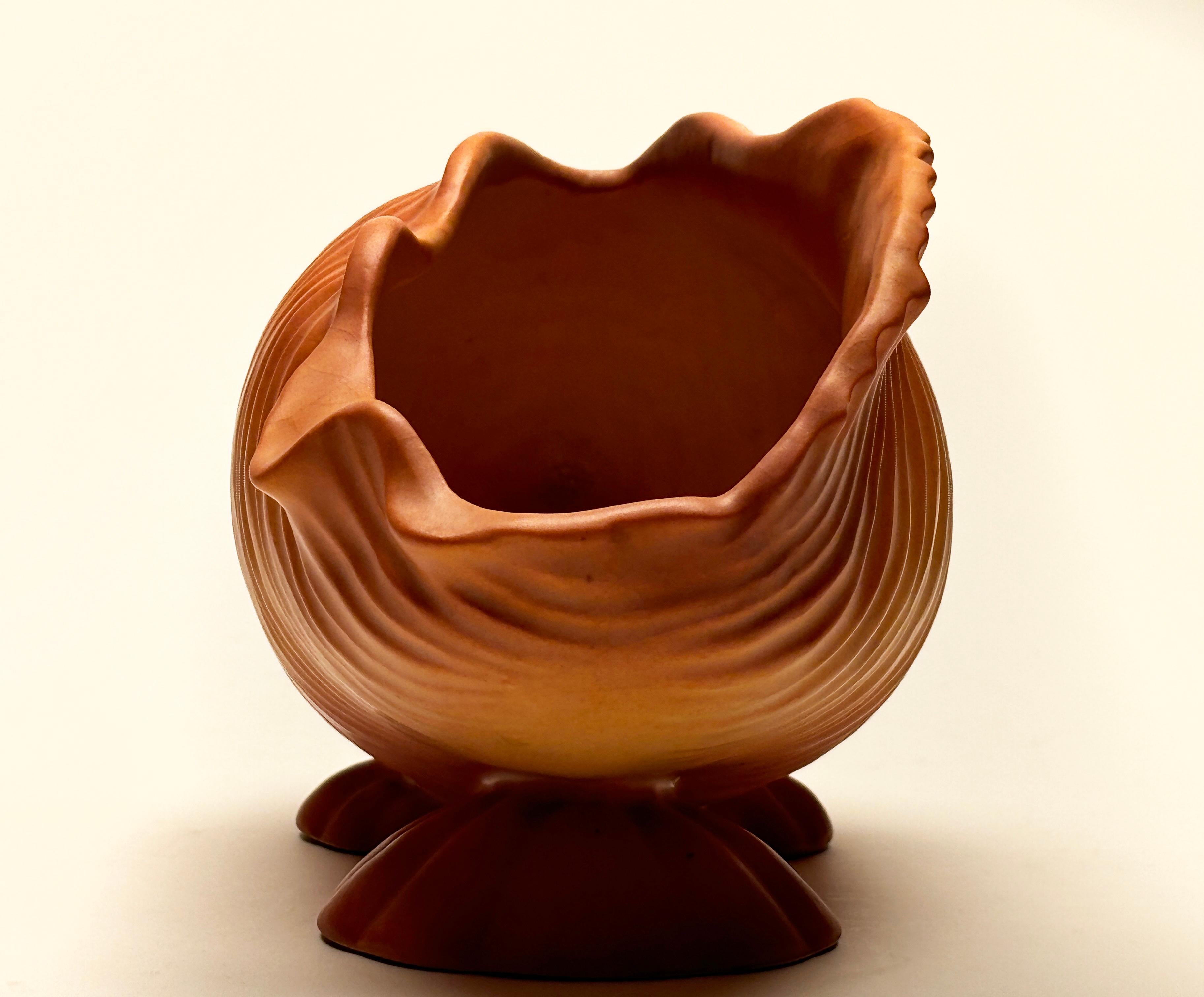 Mid Century Roseville Pottery Terra Cotta Conch Shell RARE In Good Condition In Louisville, KY