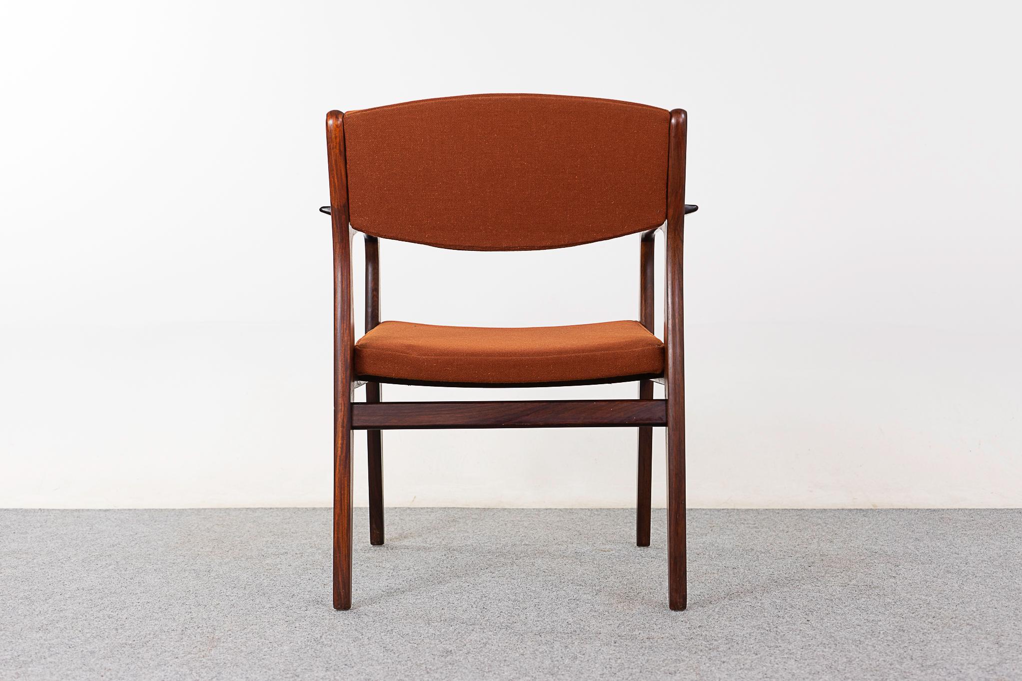 Mid-Century Rosewood Armchair For Sale 4
