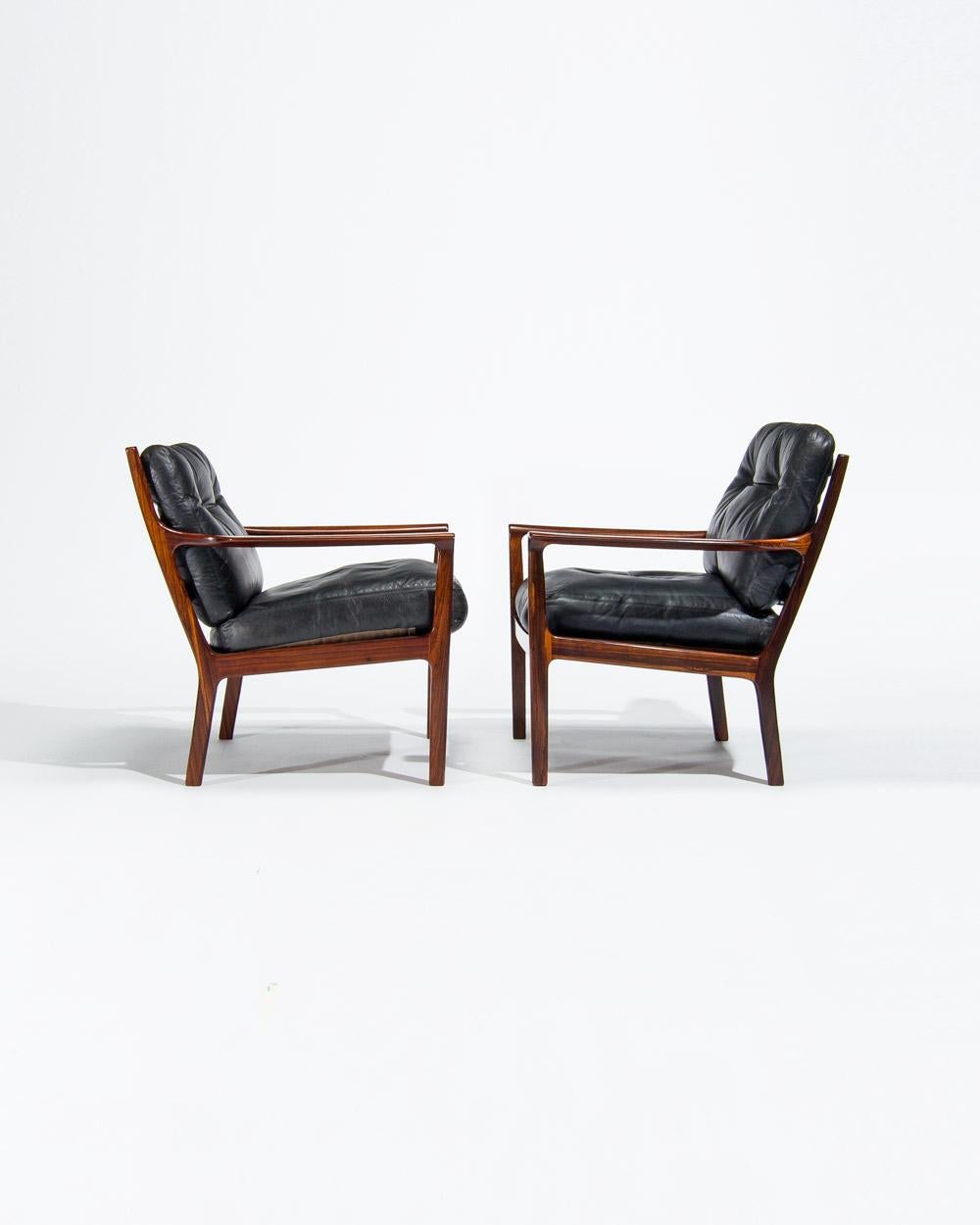 Mid-Century moderno Poltrone in palissandro di metà secolo in pelle, sedie da salotto danesi anni '50 in vendita
