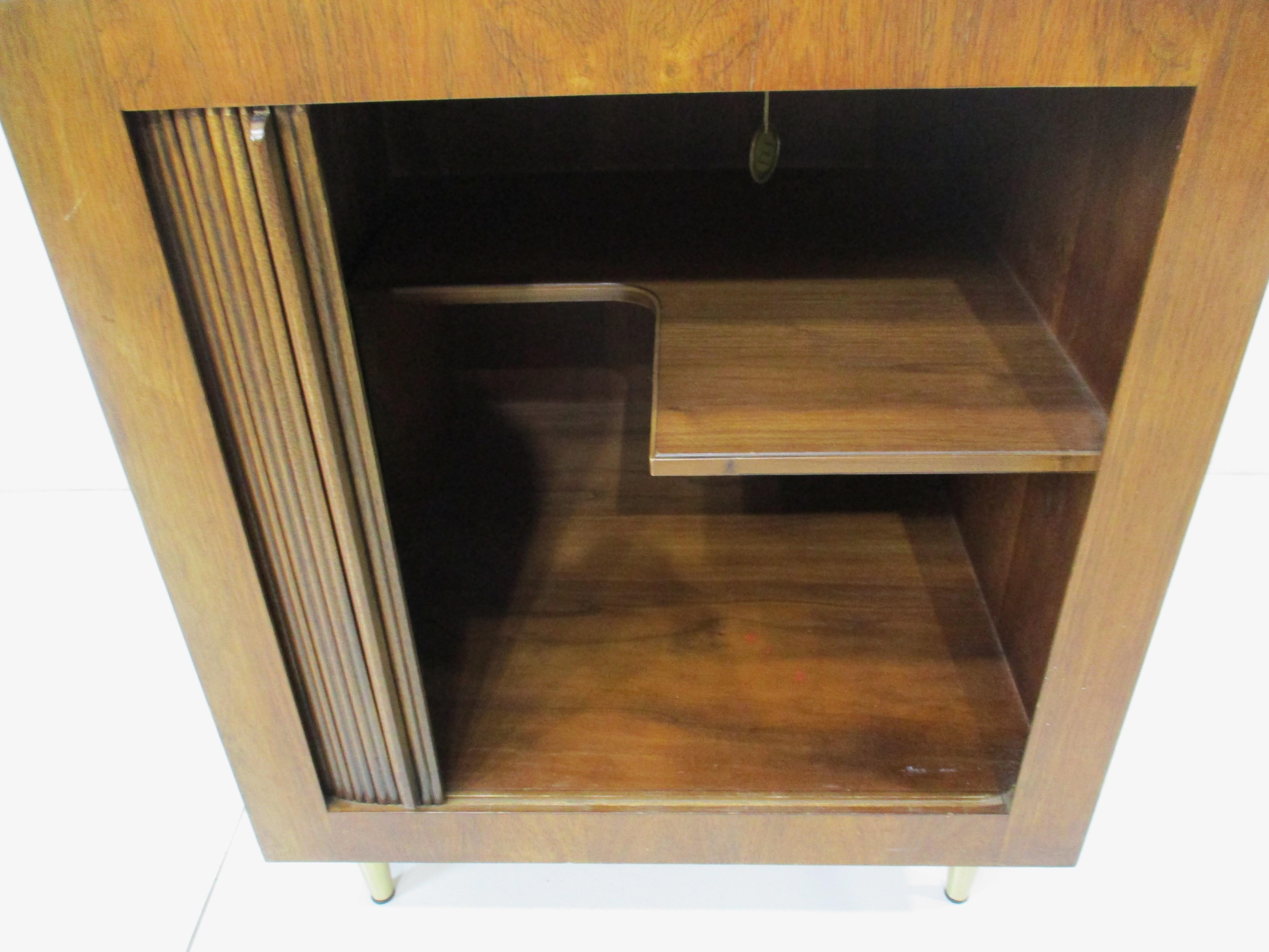 Americano Henredon, mobile bar a cubo in ottone e palissandro del metà del secolo scorso in vendita