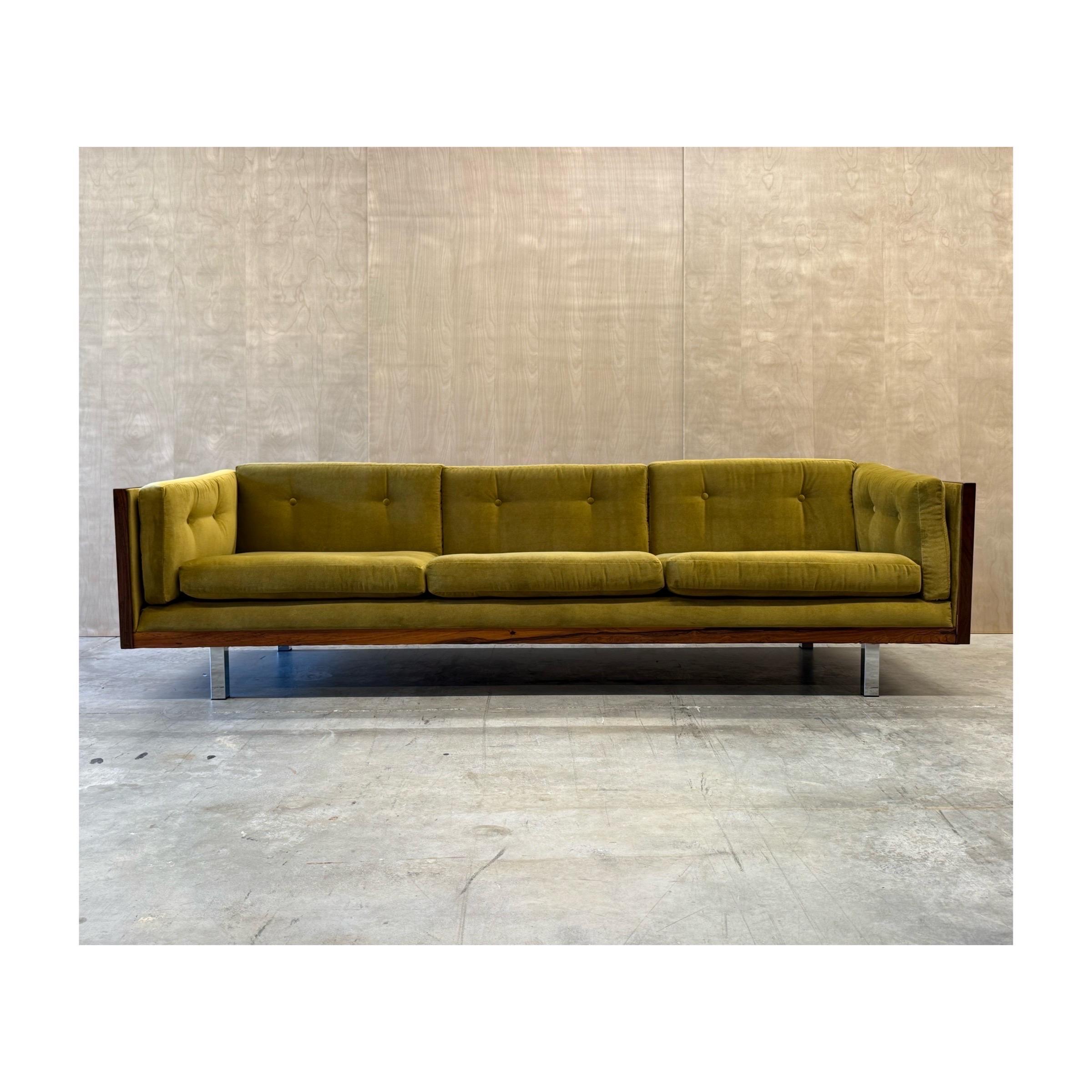 Mid-Century Modern Canapé en palissandre du milieu du siècle par Jydsk Møbelvaerk en vente