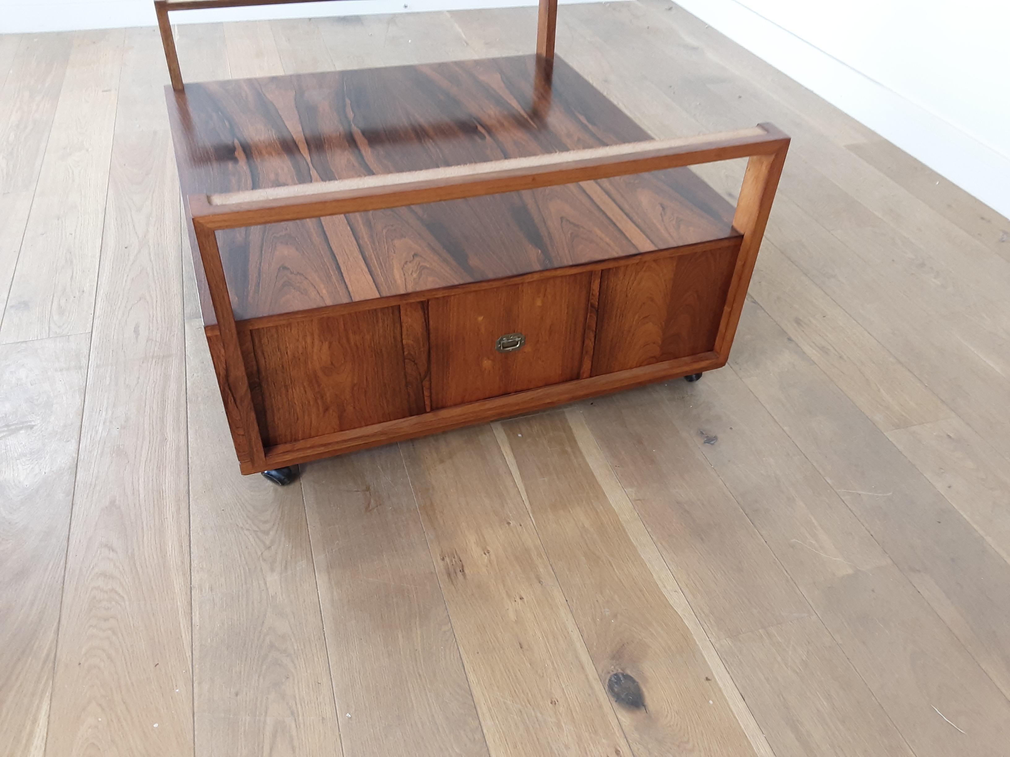 Midcentury Rosewood Centre Table For Sale 5
