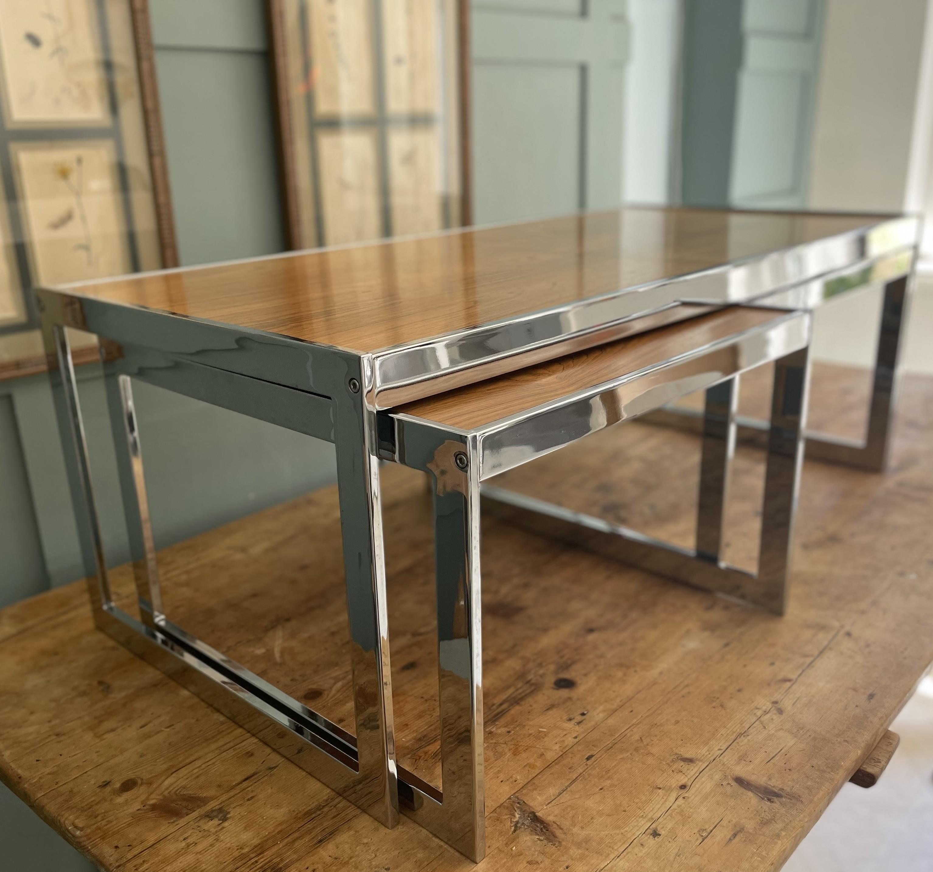 Late 20th Century Mid-Century Rosewood & Chrome Nesting Coffee Table Set by Howard Miller for MDA For Sale