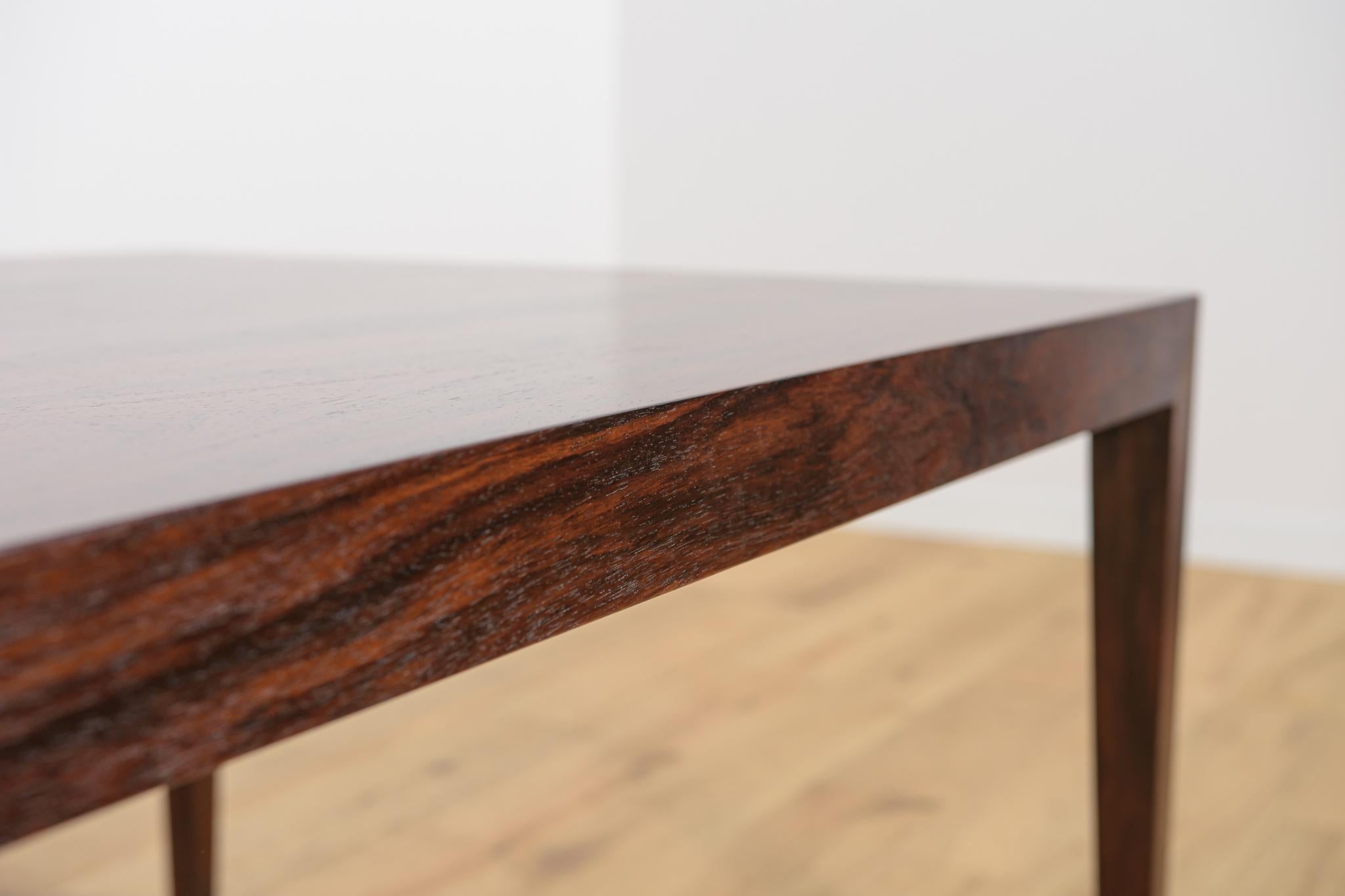 Table basse du milieu du siècle dernier par Severin Hansen pour Haslev Furniture Carpent en vente 2