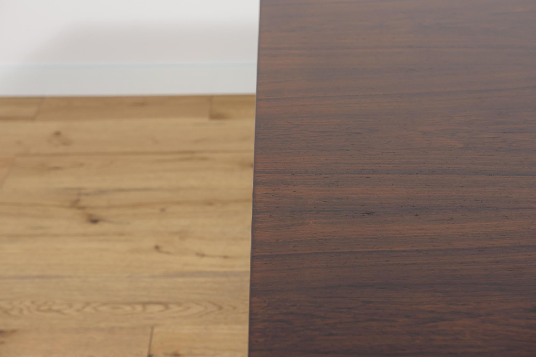 Table basse du milieu du siècle dernier par Severin Hansen pour Haslev Furniture Carpent en vente 4