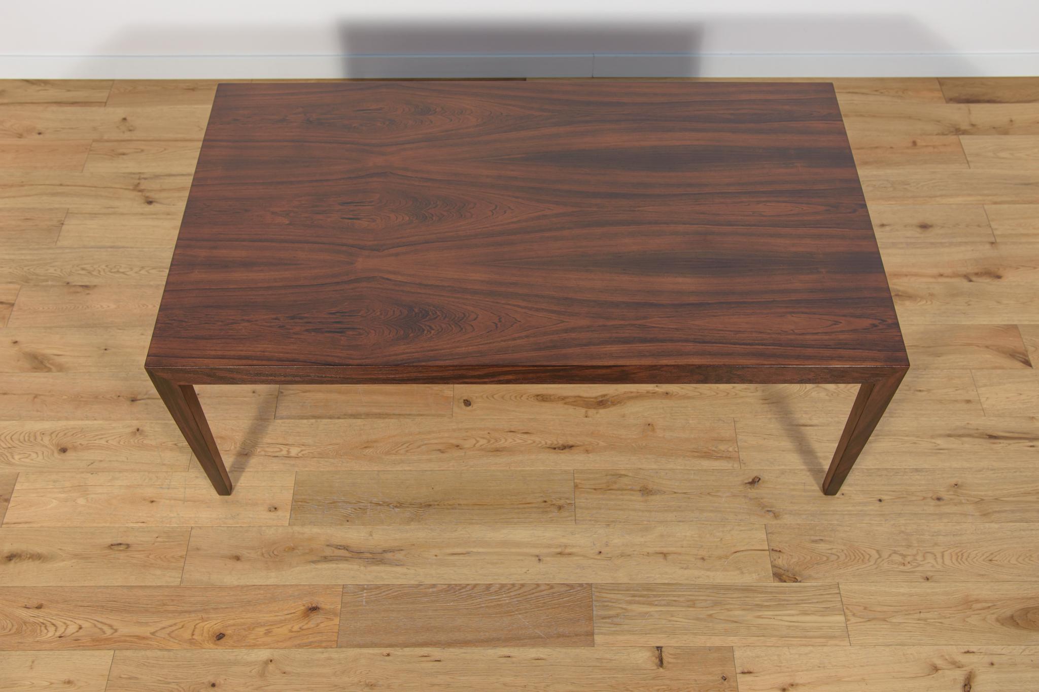 Danois Table basse du milieu du siècle dernier par Severin Hansen pour Haslev Furniture Carpent en vente