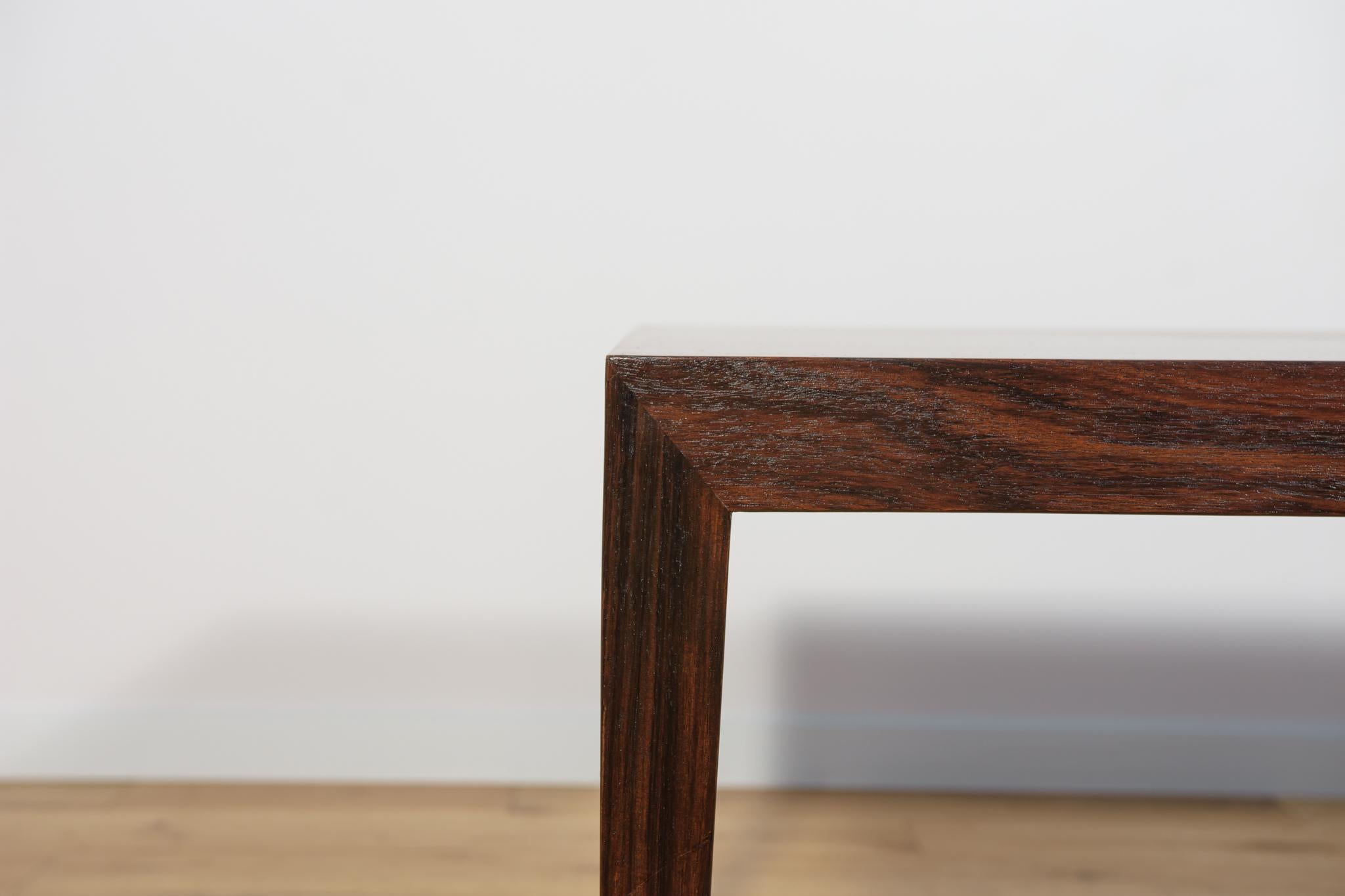 Bois de rose Table basse du milieu du siècle dernier par Severin Hansen pour Haslev Furniture Carpent en vente