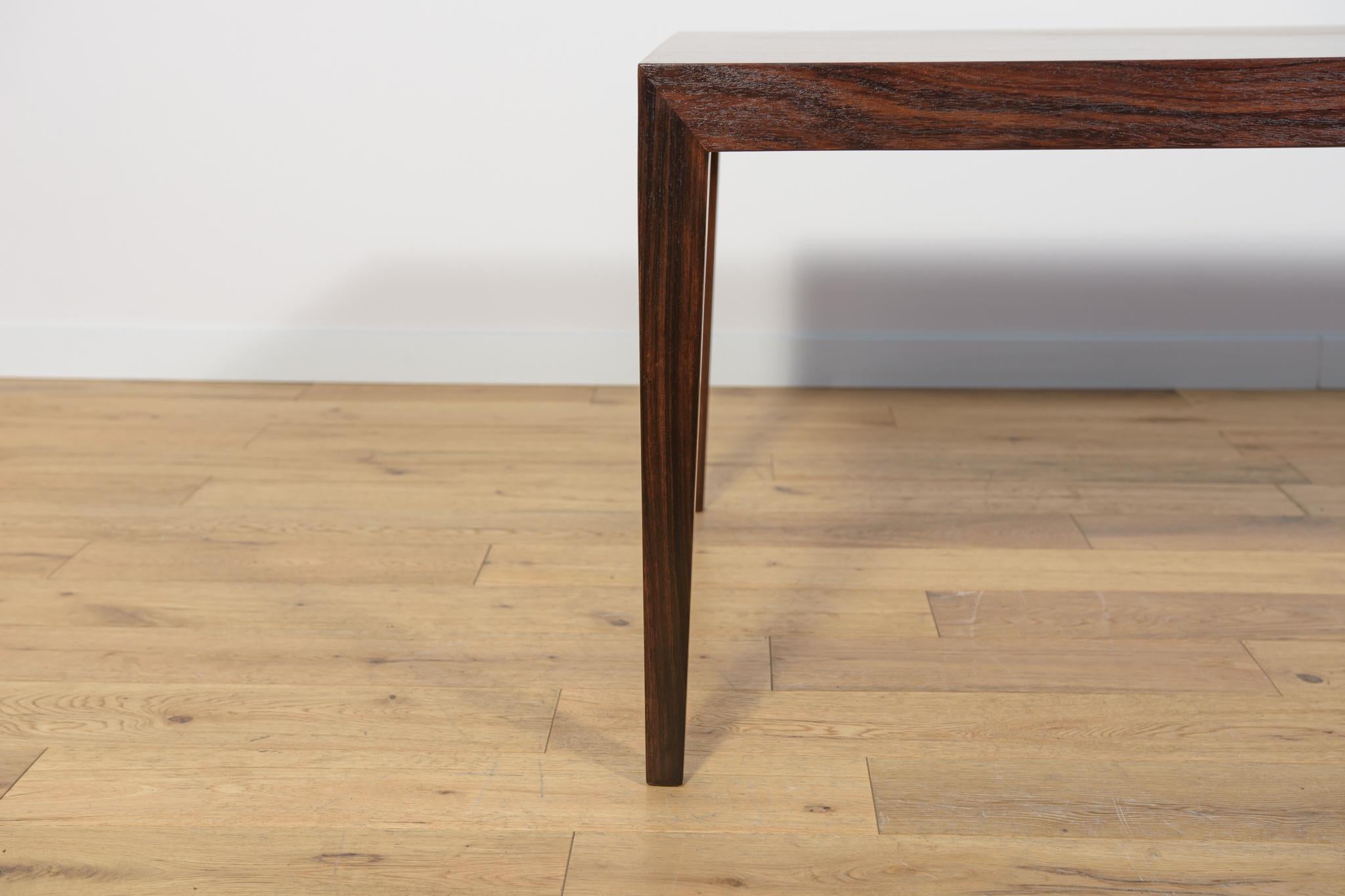 Table basse du milieu du siècle dernier par Severin Hansen pour Haslev Furniture Carpent en vente 1