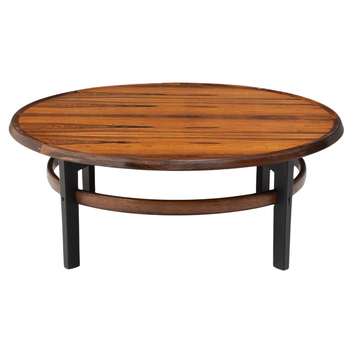 Table basse en bois de rose du milieu du siècle