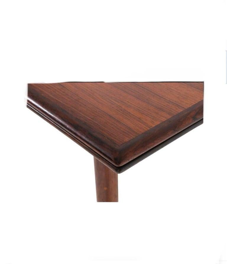 Table de salle à manger à rallonge danoise moderne du milieu du siècle dernier, 2 feuilles Bon état - En vente à Brooklyn, NY