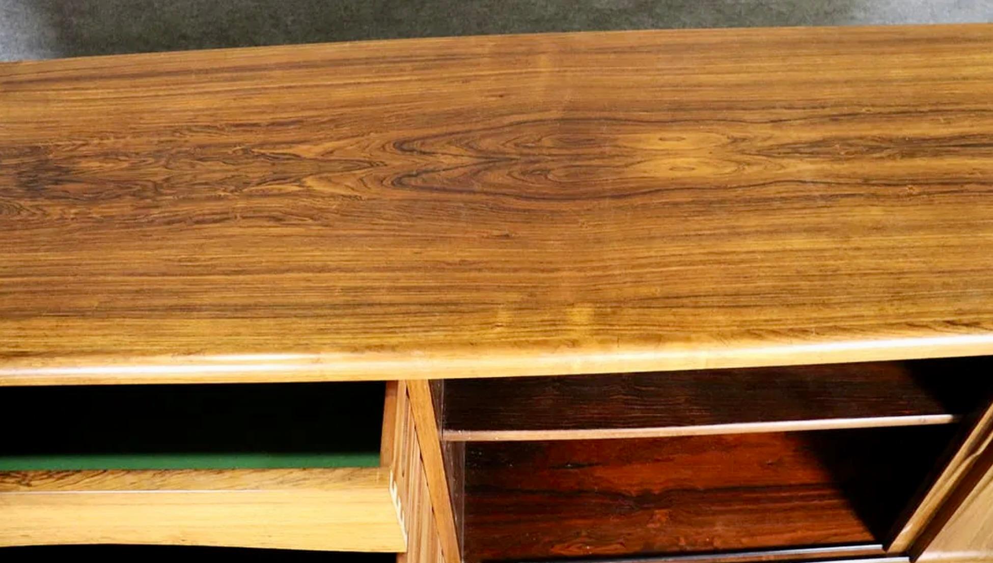 Server danese di metà secolo in palissandro in vendita 1