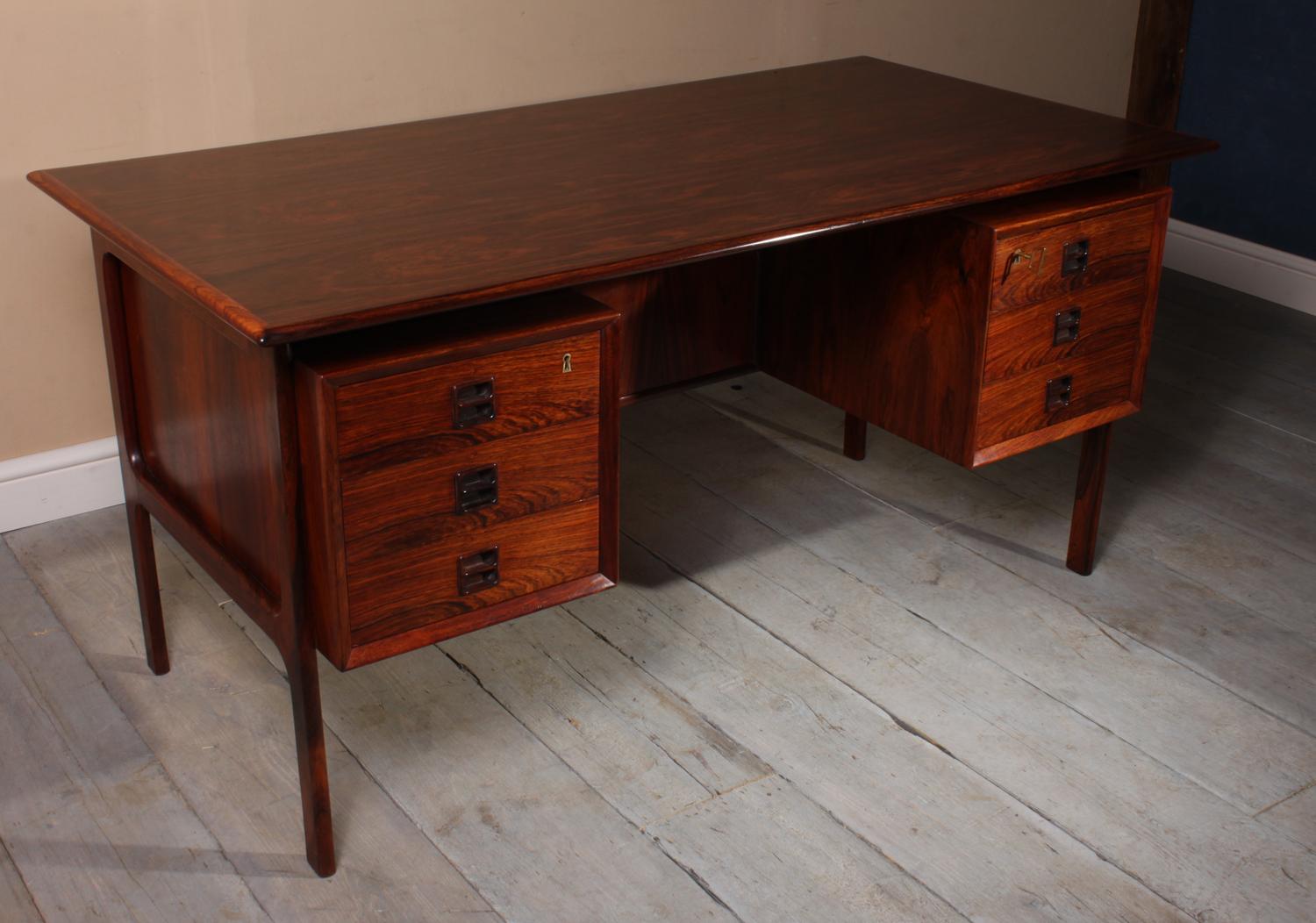 Midcentury Rosewood Desk by Arne Vodder 2