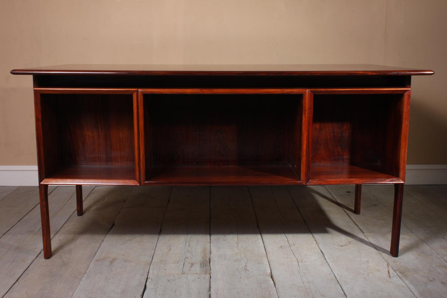Midcentury Rosewood Desk by Arne Vodder In Excellent Condition In Paddock Wood, Kent
