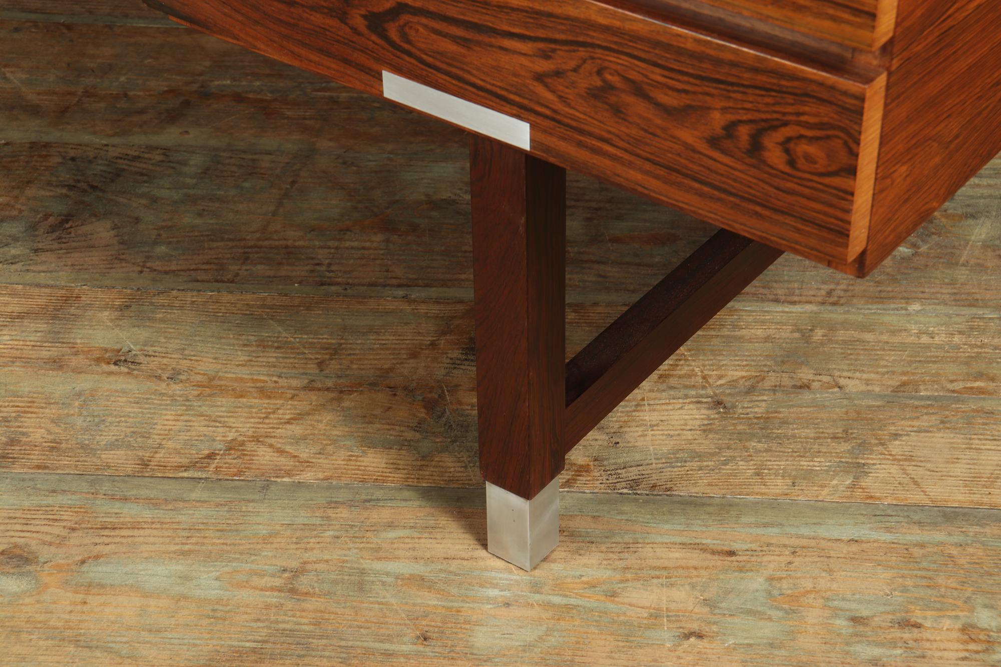 Mid Century Rosewood Desk EP401 by Eigil Petersens 4