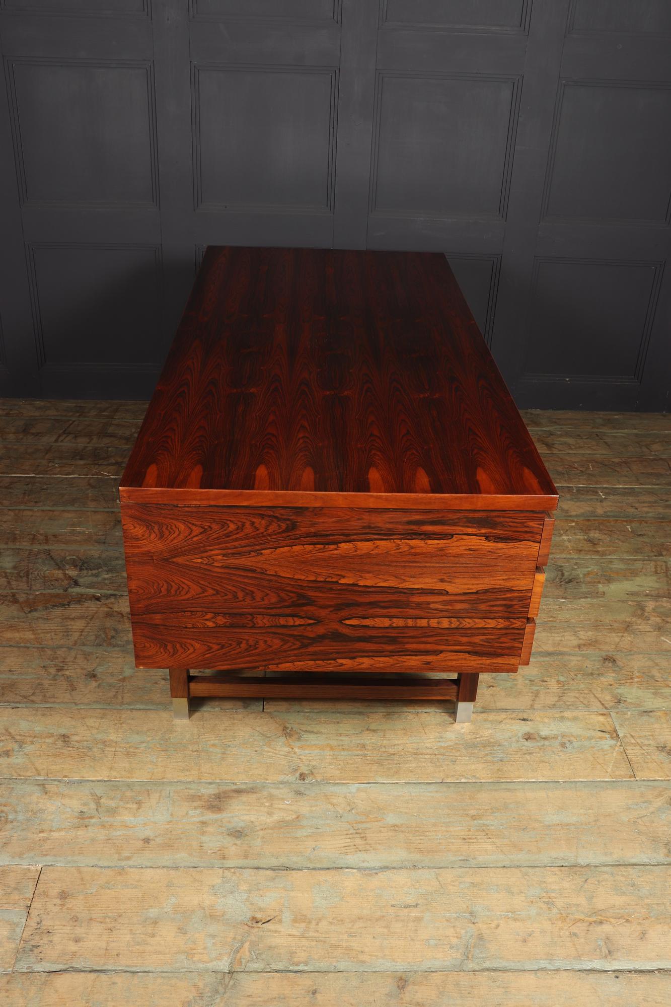 Mid Century Rosewood Desk EP401 by Eigil Petersens 6