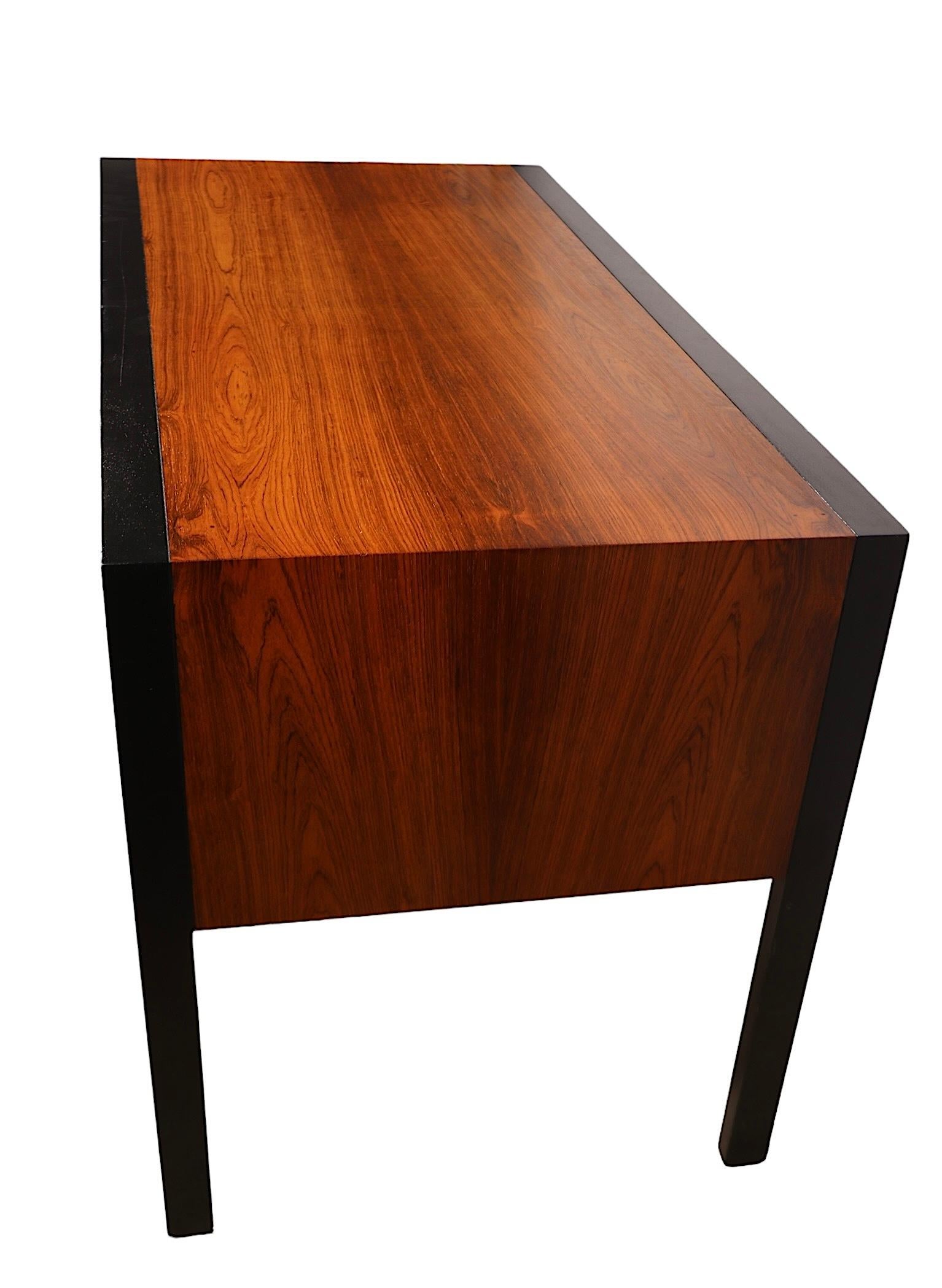 Probber de bureau en bois de rose du milieu des années 1950/60 en vente 10