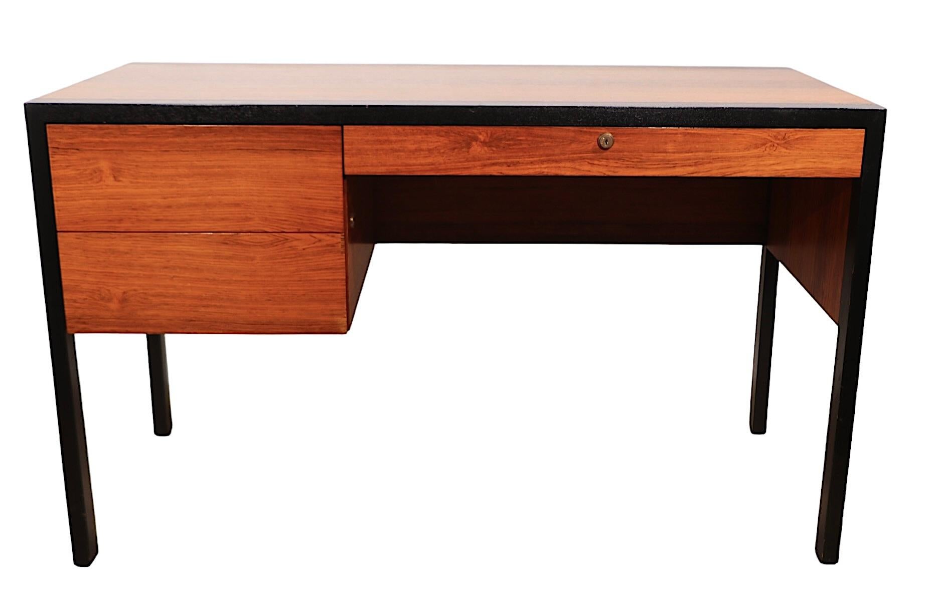 Probber de bureau en bois de rose du milieu des années 1950/60 en vente 1