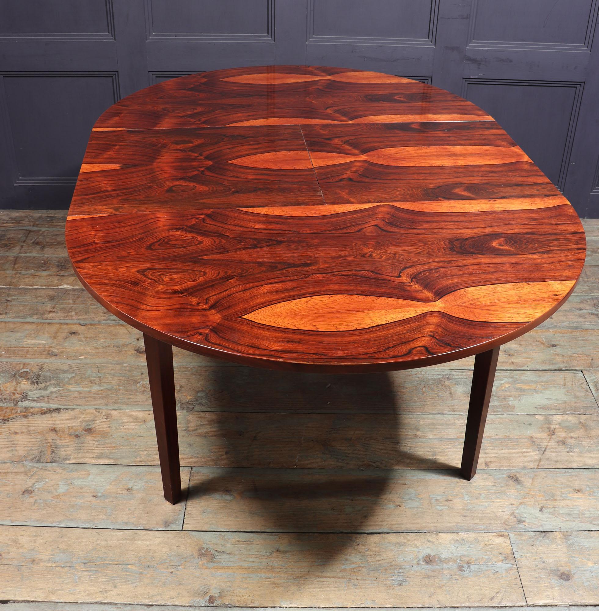 Mid-Century Rosewood Dining Table 2
