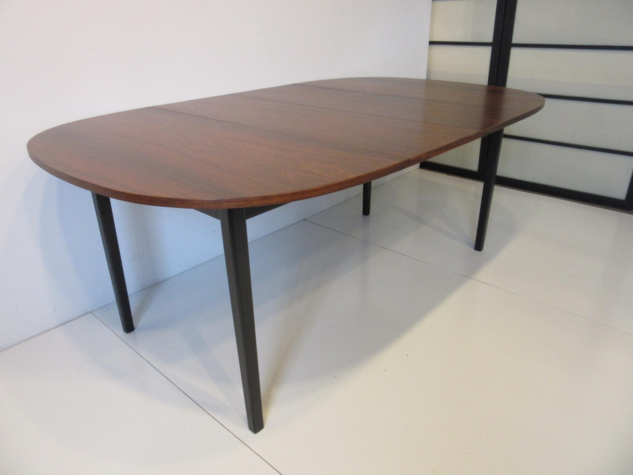 20th Century Mid Century Rosewood Dining Table in the Style of Directional