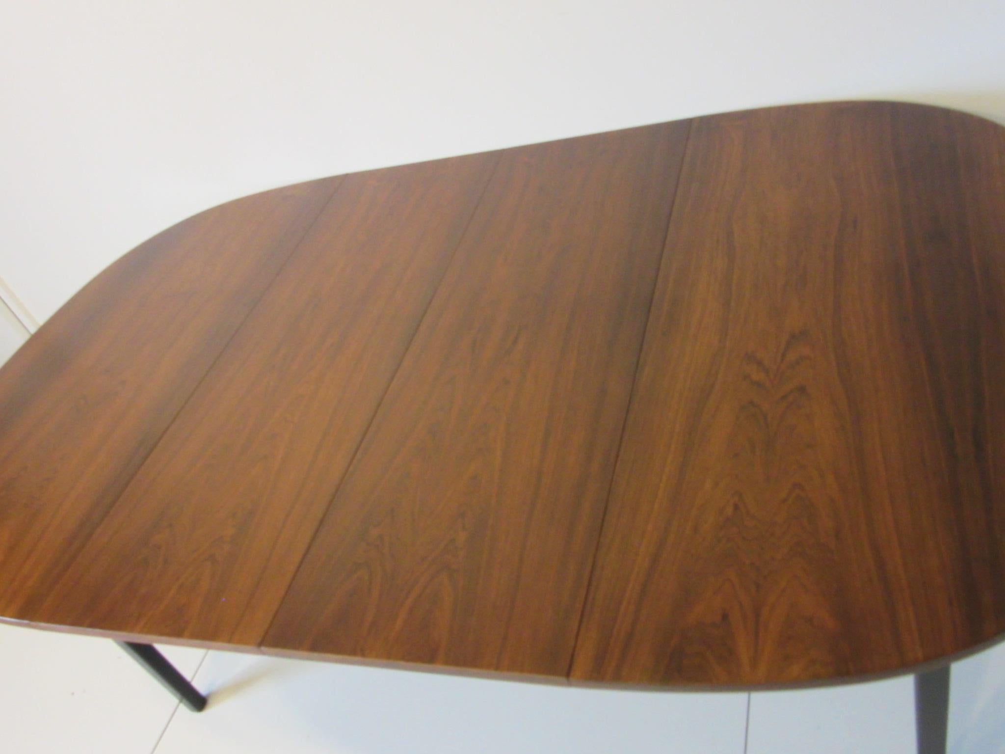 Mid Century Rosewood Dining Table in the Style of Directional 1