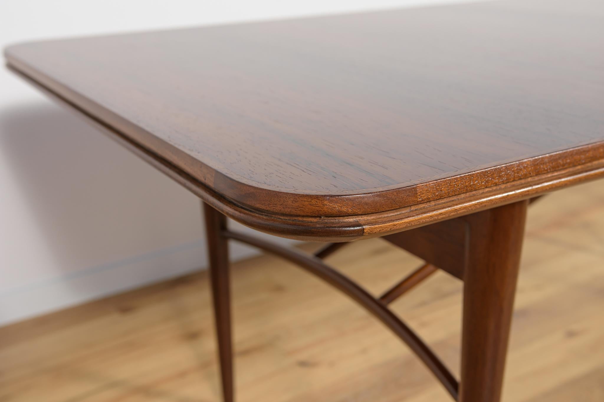 Mid-Century Rosewood Dining Table Table by Robert Heritage for Archie Shine. For Sale 10