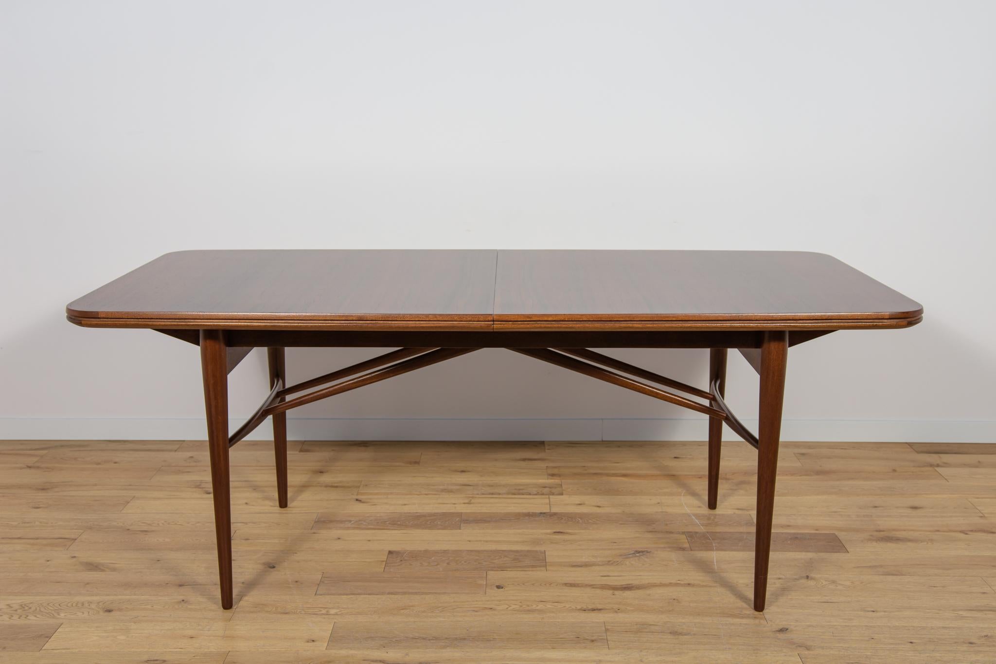 Mid-Century Modern Mid-Century Rosewood Dining Table Table by Robert Heritage for Archie Shine. For Sale