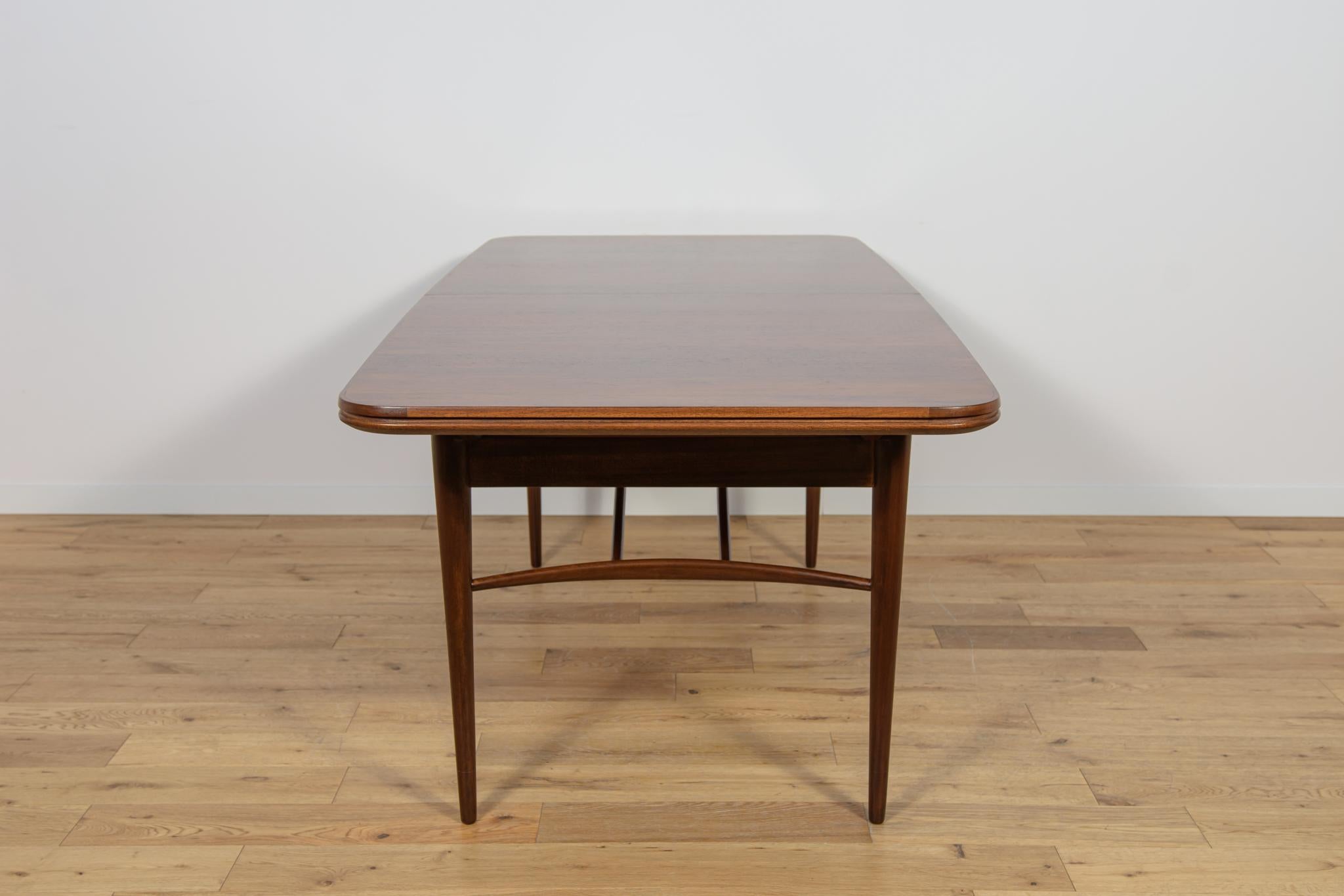 Mid-20th Century Mid-Century Rosewood Dining Table Table by Robert Heritage for Archie Shine. For Sale