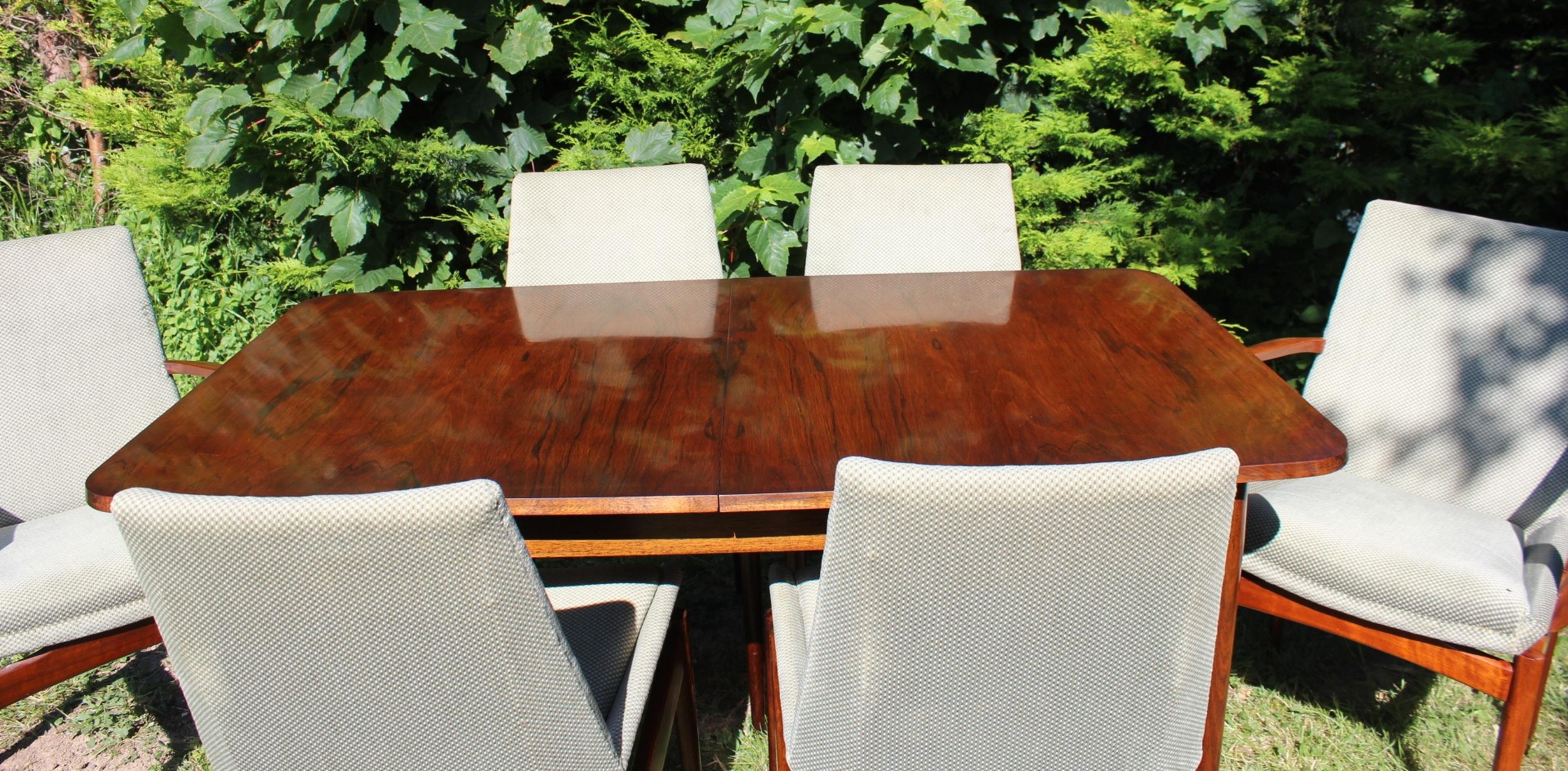 Mid Century Rosewood Esstische im Angebot 1