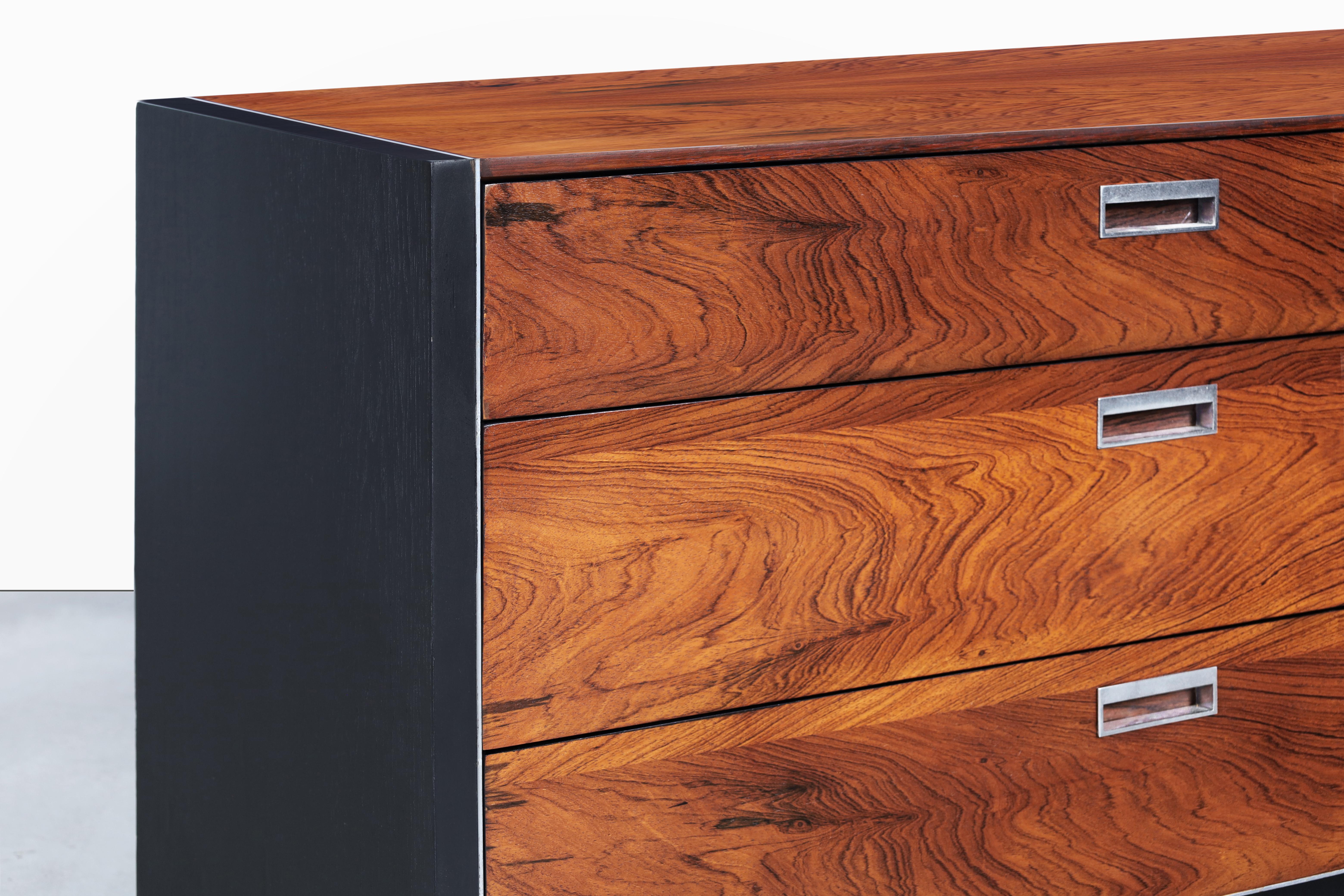 Mid-Century Rosewood Dresser by Robert Baron for Glenn of California In Good Condition In North Hollywood, CA