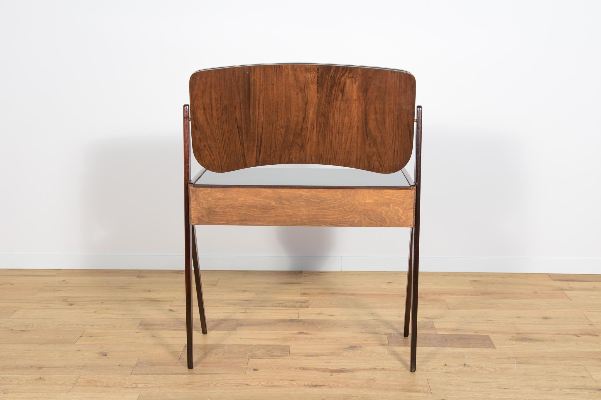 Mid-Century Rosewood Dressing Table by A. Vodder for Ølholm Møbelfabri, 1960s In Excellent Condition For Sale In GNIEZNO, 30