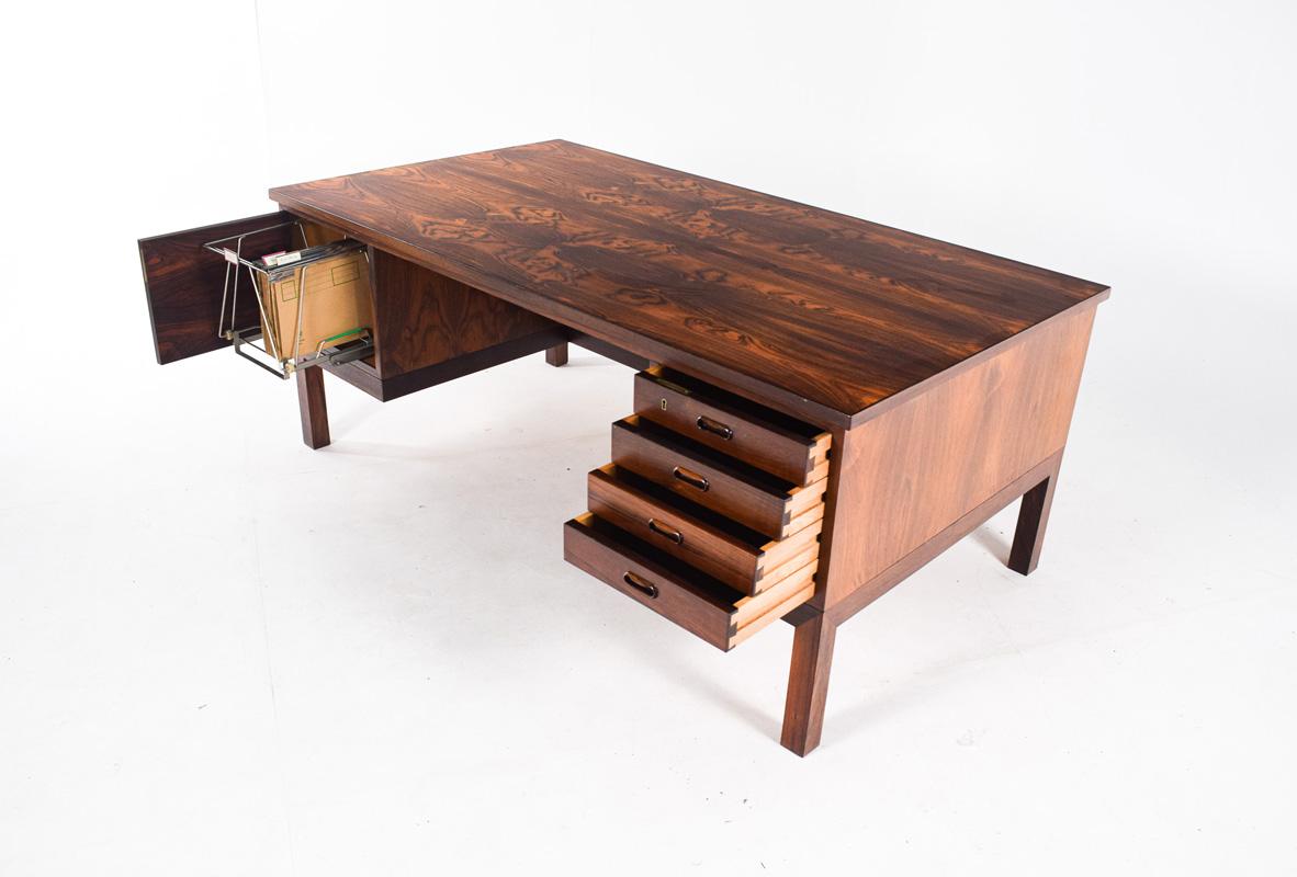 Midcentury Rosewood Executive Desk by Gunnar Falsig for Falsigs Mobelfabrik 2