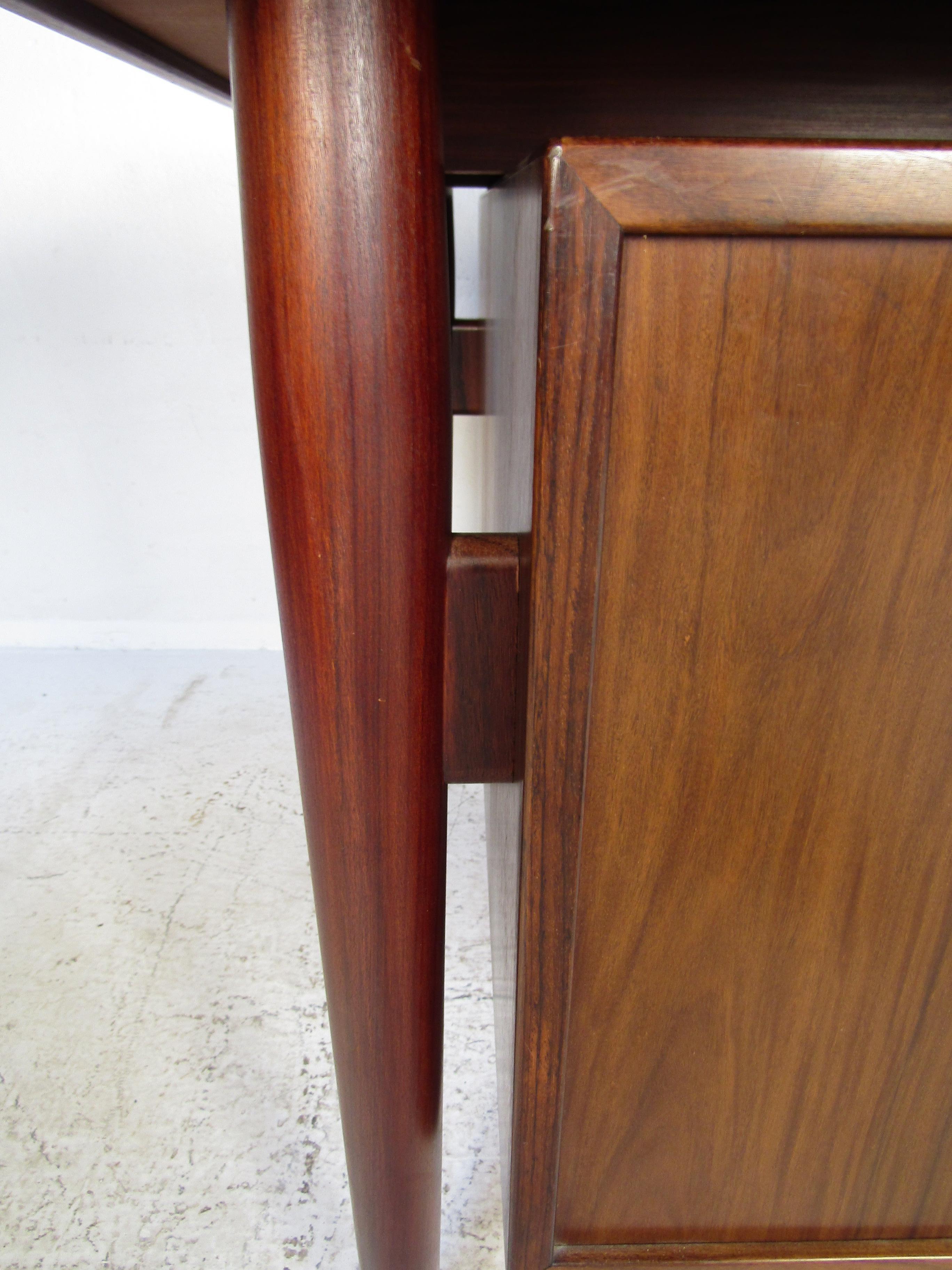 Midcentury Rosewood Executive Desk with Finished Back 1