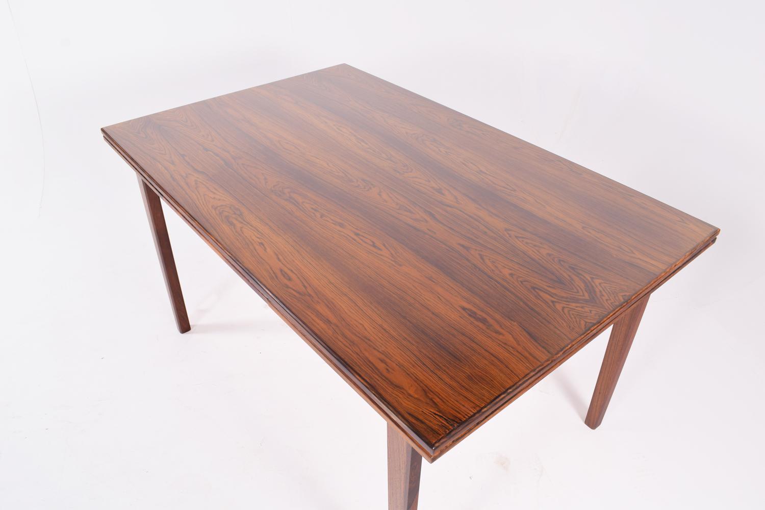 Midcentury Rosewood Extendable Dining Table, 1960s In Good Condition In Lisboa, Lisboa