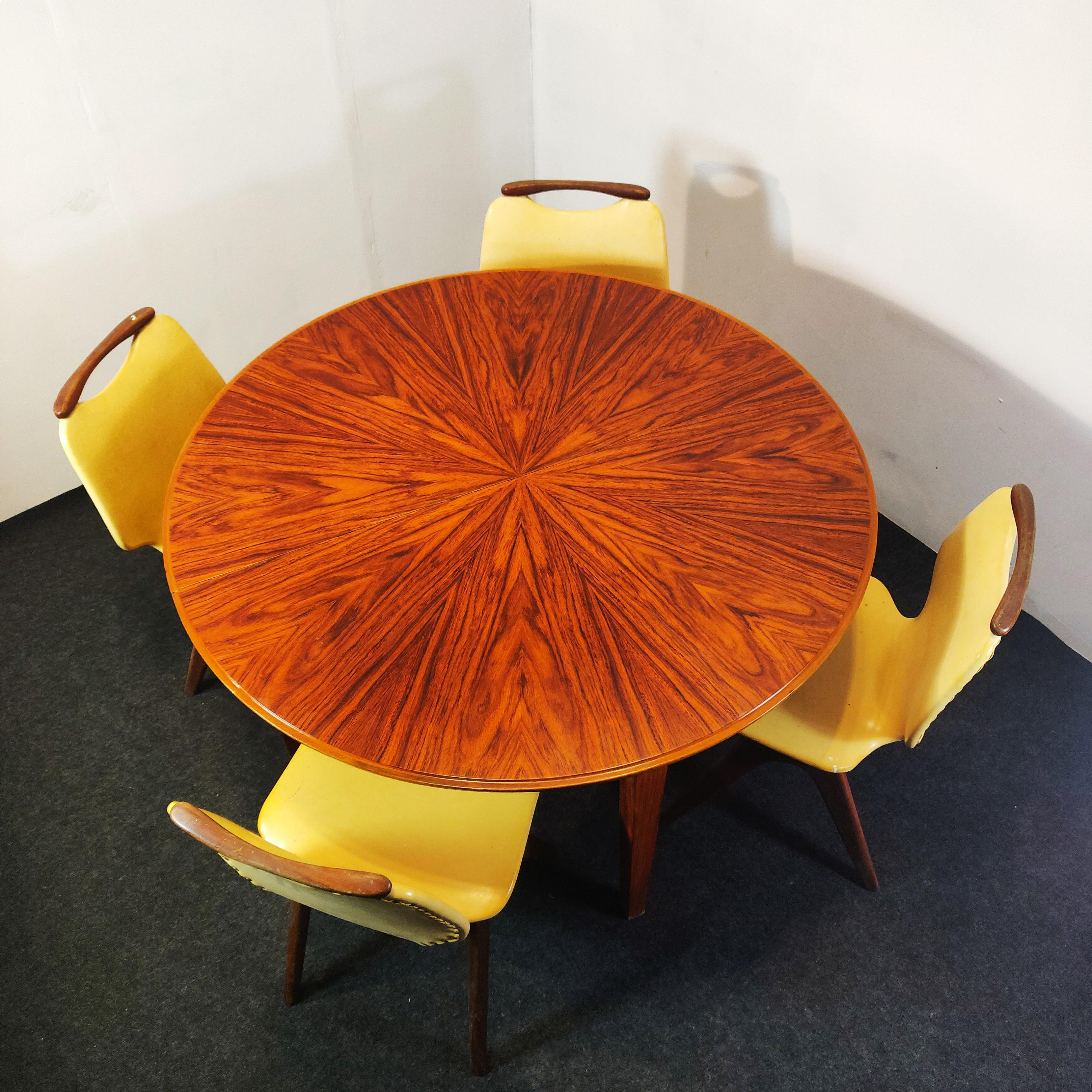 MidCentury Rosewood Extendable Dining Table, 1960s For Sale at 1stDibs