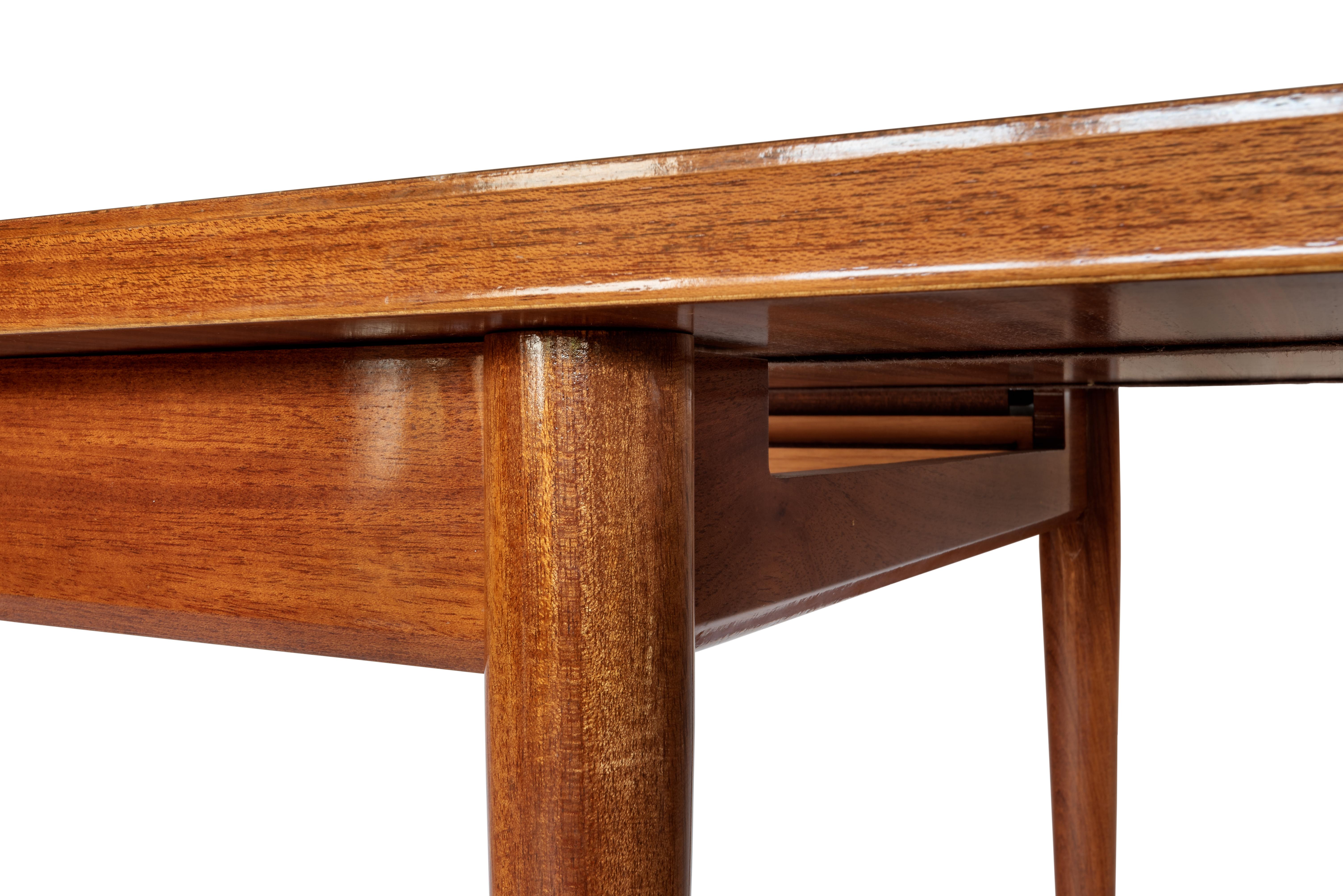 English Midcentury Rosewood Extensible Dinning Table L. Layton & M. Lazarus for Uniflex