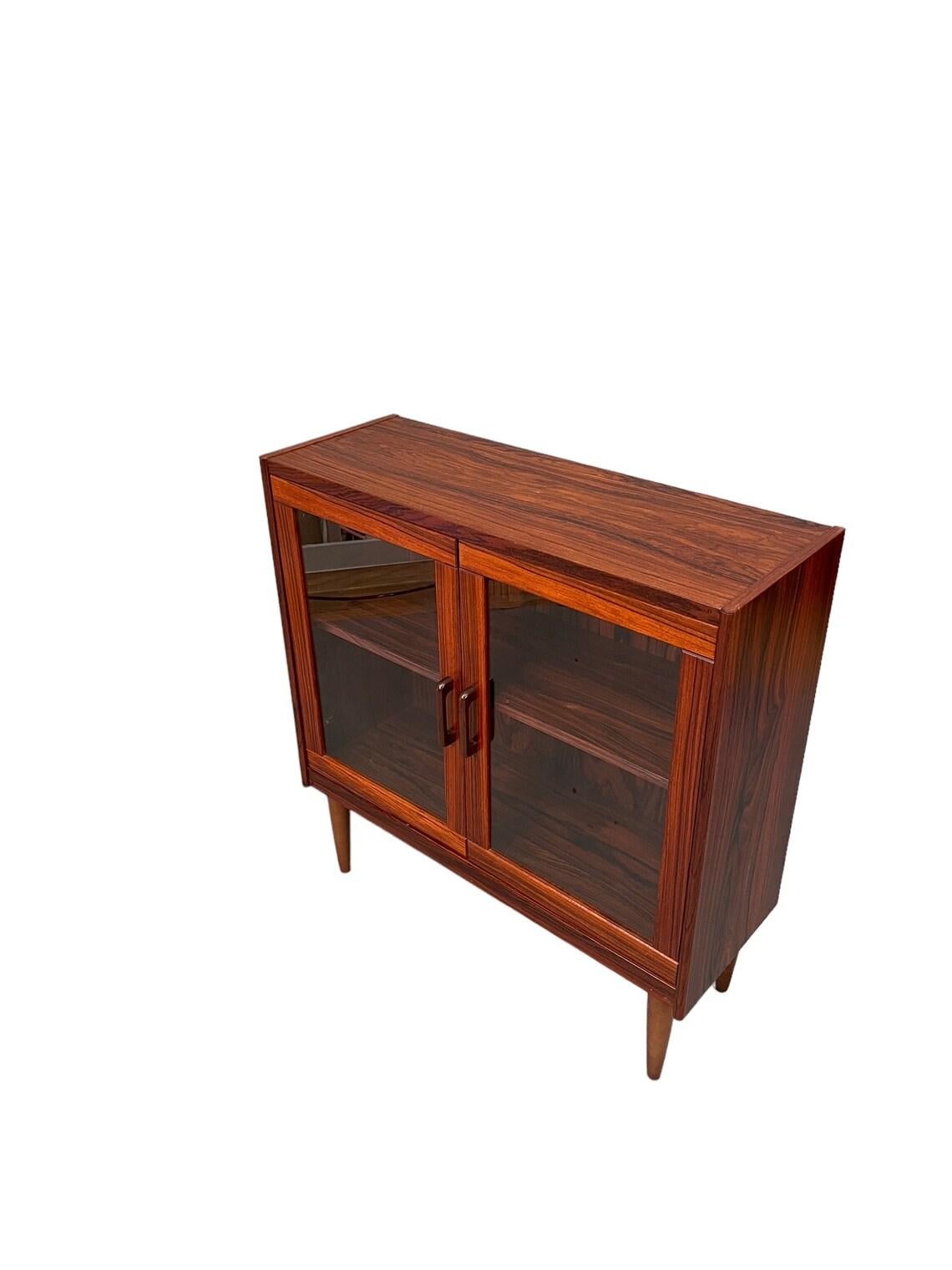 Mid-Century Rosewood Glass Cabinet In Distressed Condition For Sale In Hudson, NY