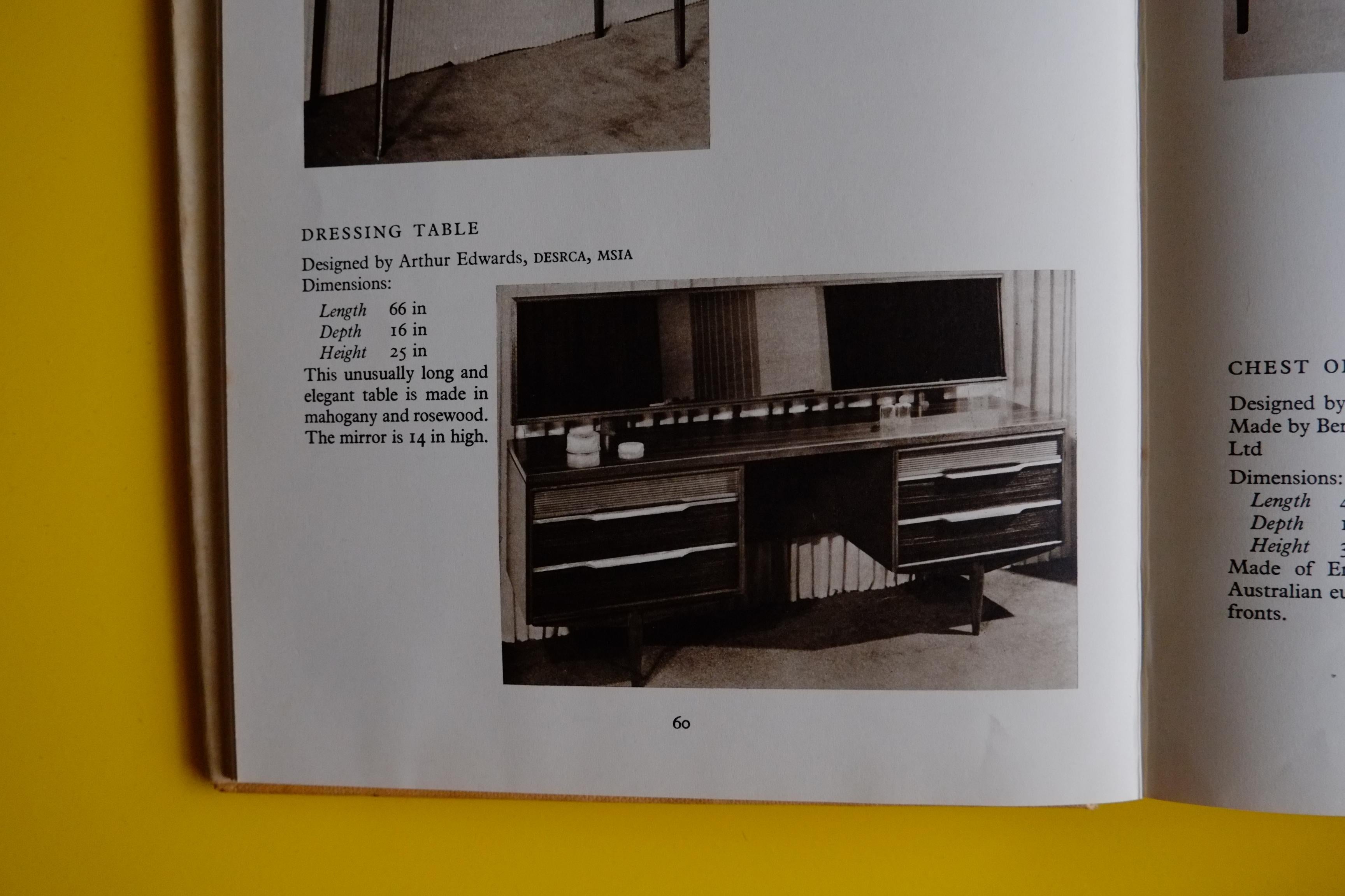 Tête de lit et paire de tables de nuit du milieu du siècle dernier par Arthur Edwards C1960 12