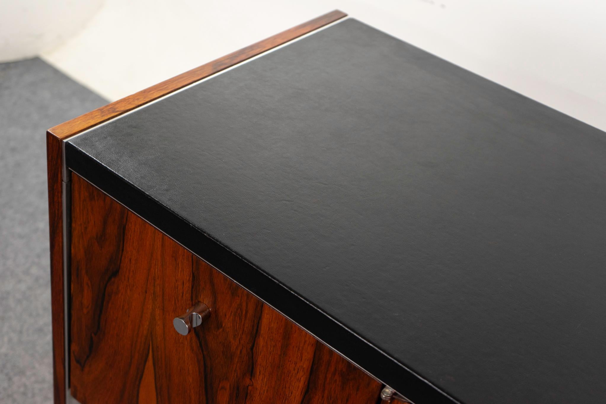 Mid-Century Rosewood & Leather Sideboard by Herman Miller For Sale 4