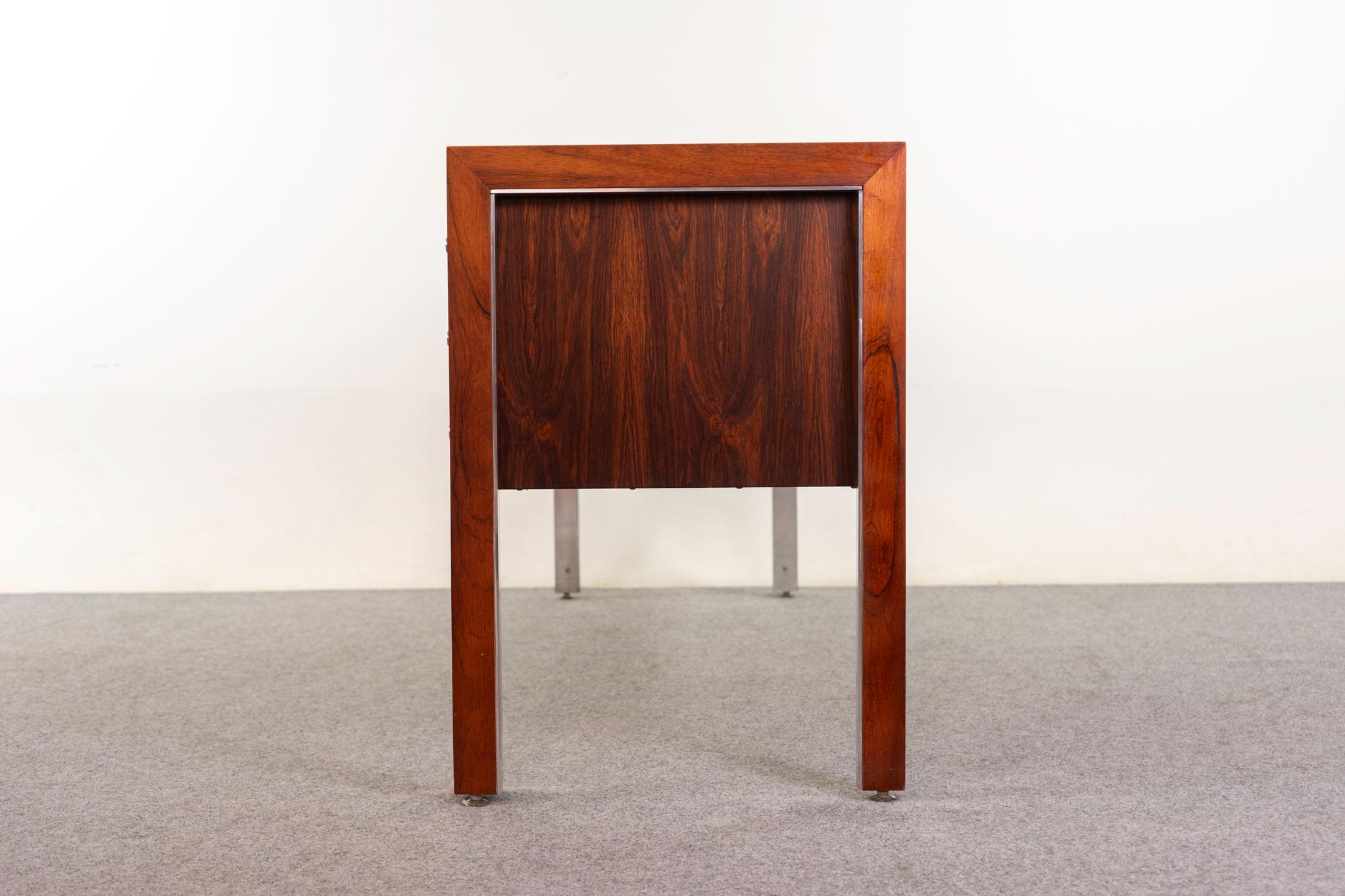 Mid-Century Rosewood & Leather Sideboard by Herman Miller For Sale 6