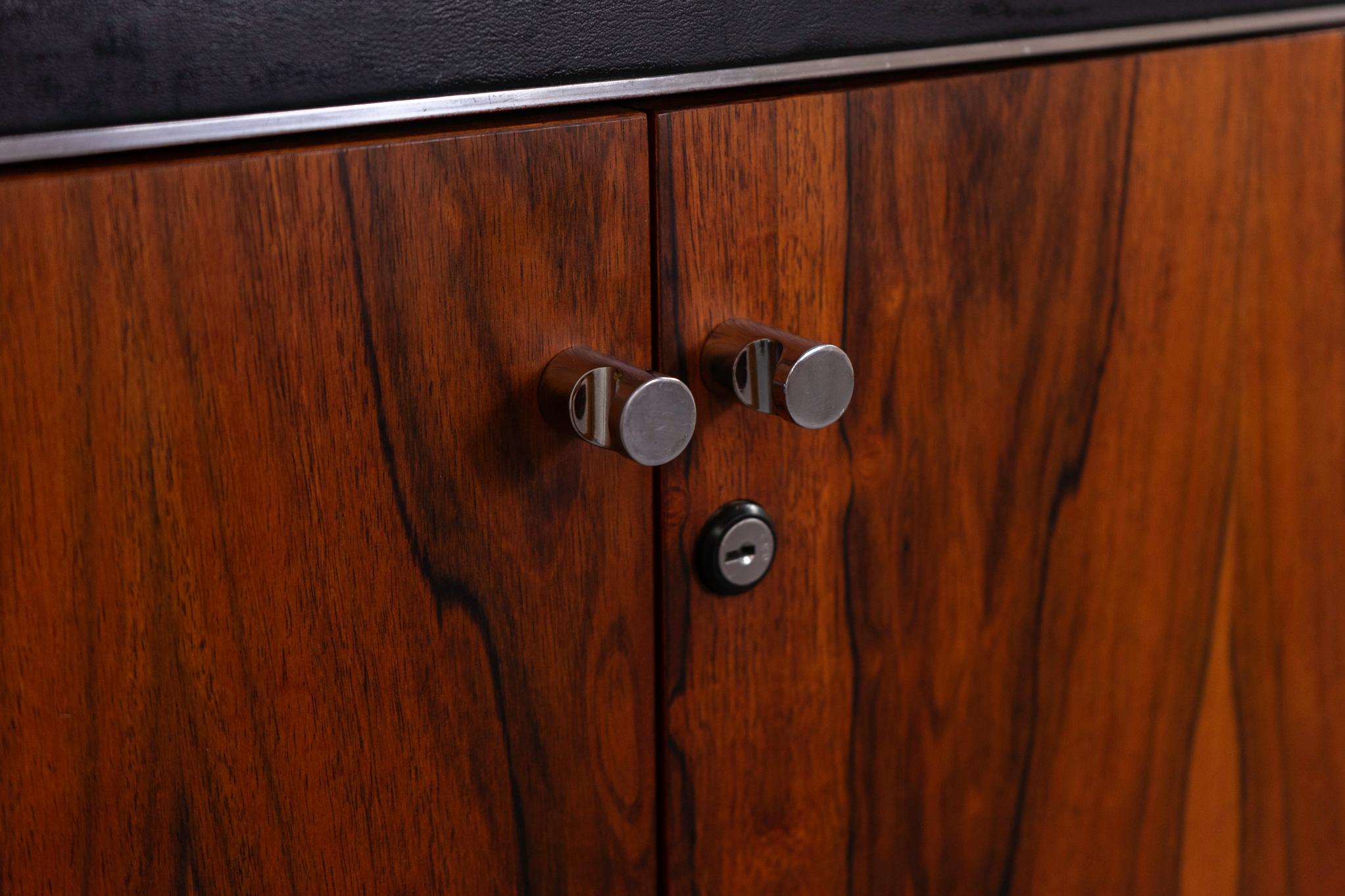 Mid-Century Rosewood & Leather Sideboard by Herman Miller For Sale 1