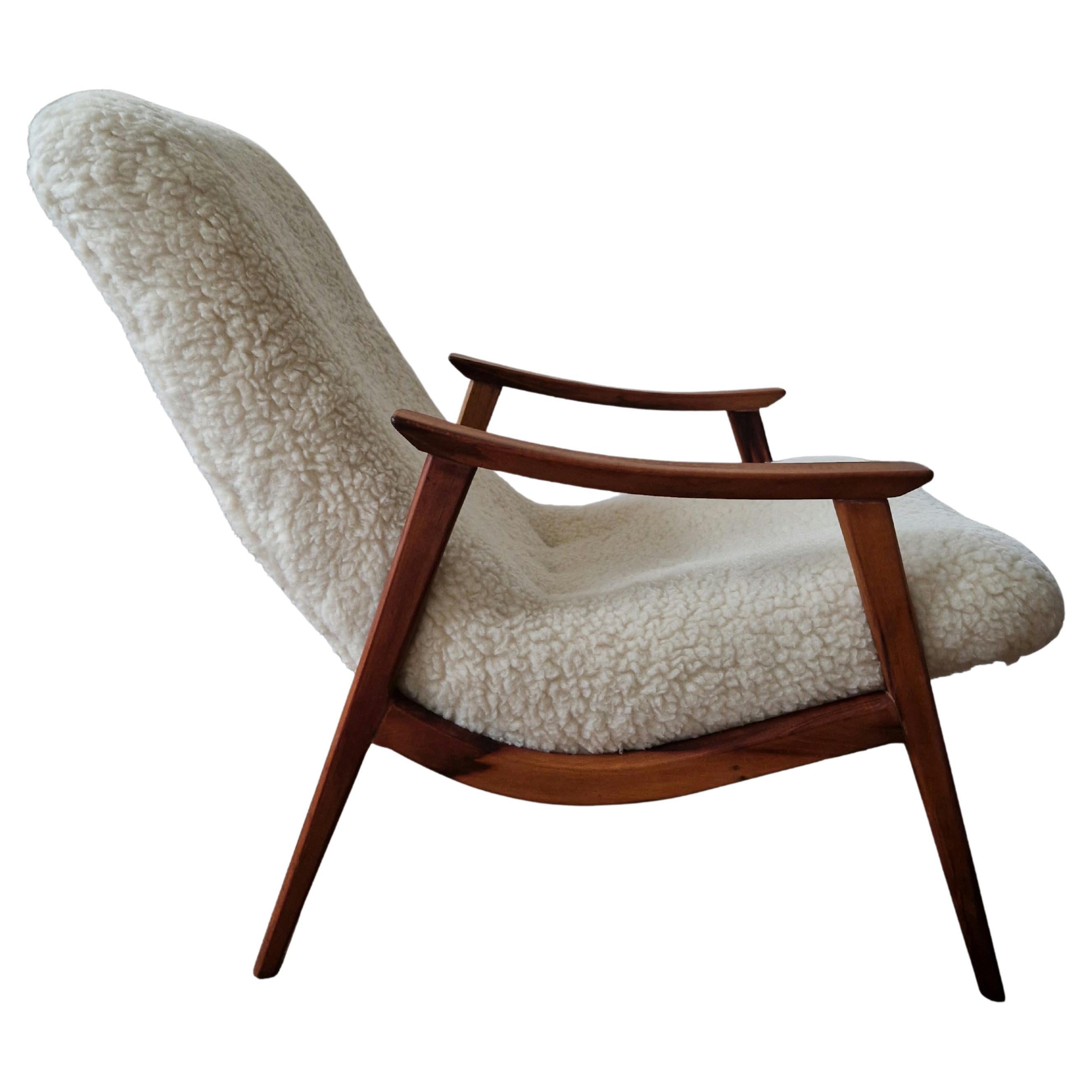 Mid century rosewood lounge chair by Gelli, Brazil 1950s For Sale