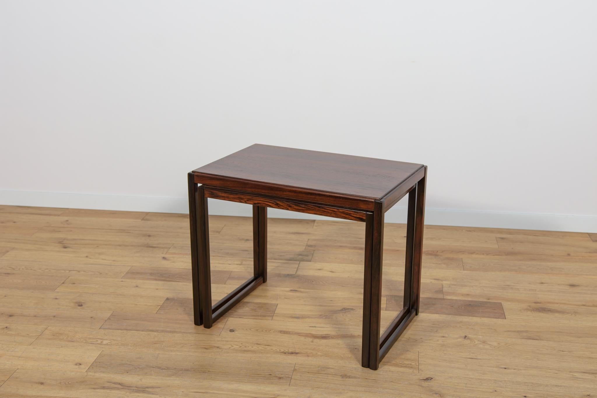 Tables gigognes du milieu du siècle dernier, années 1960, Suède, lot de 2 en vente 3