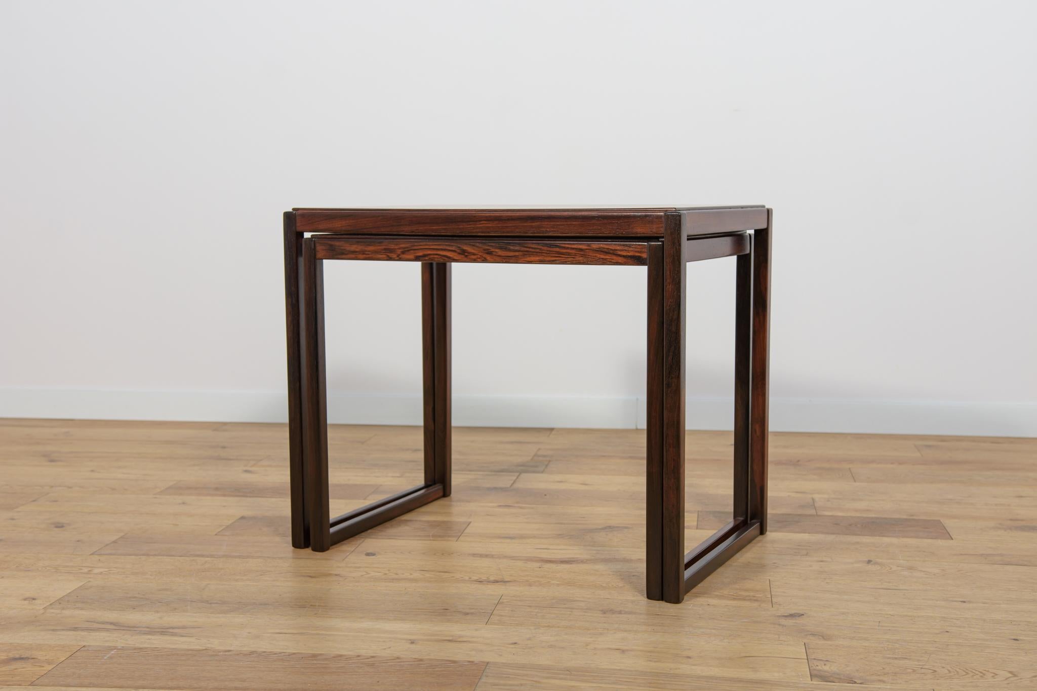 Tables gigognes du milieu du siècle dernier, années 1960, Suède, lot de 2 en vente 4