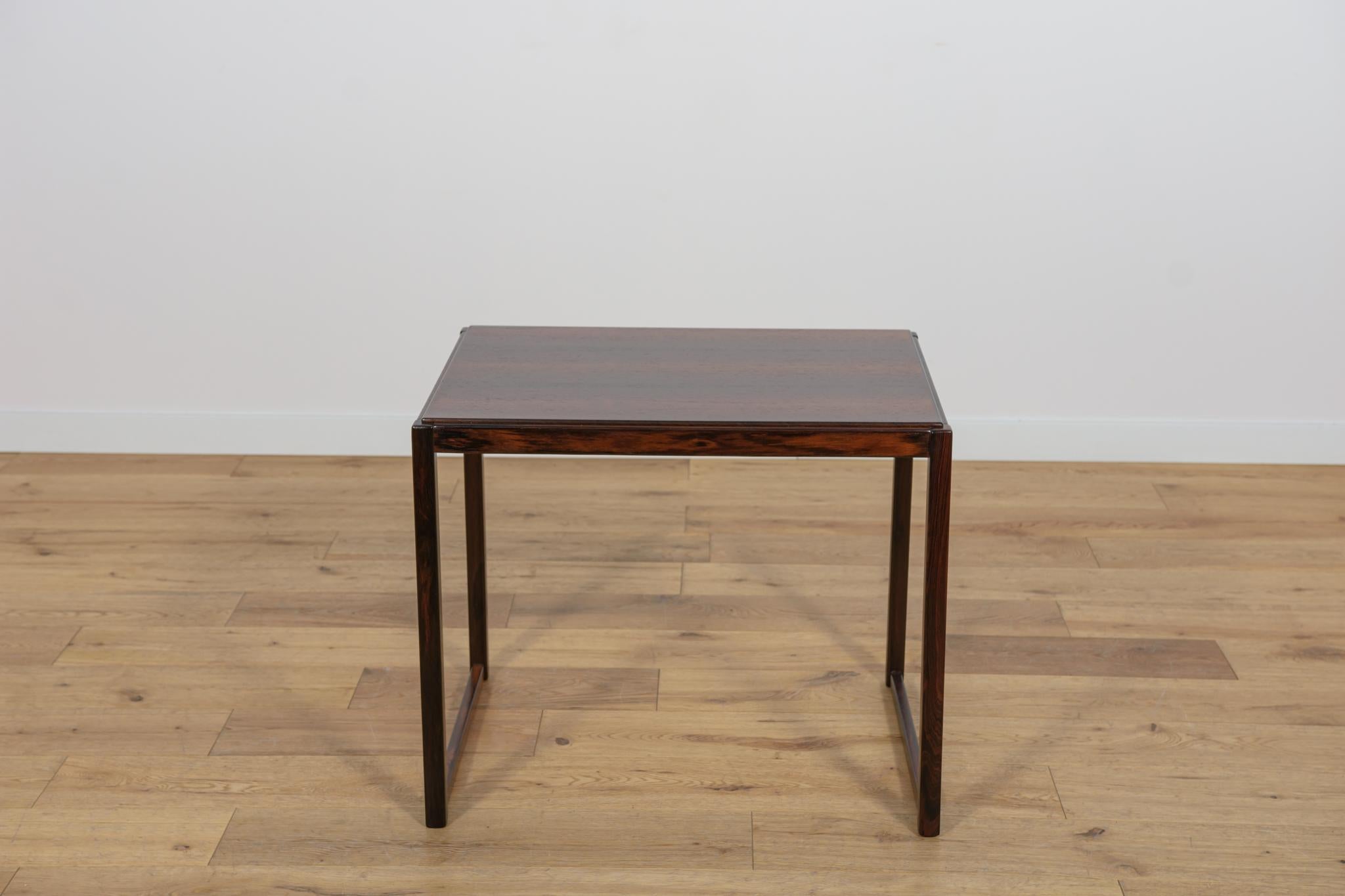 Tables gigognes du milieu du siècle dernier, années 1960, Suède, lot de 2 en vente 7