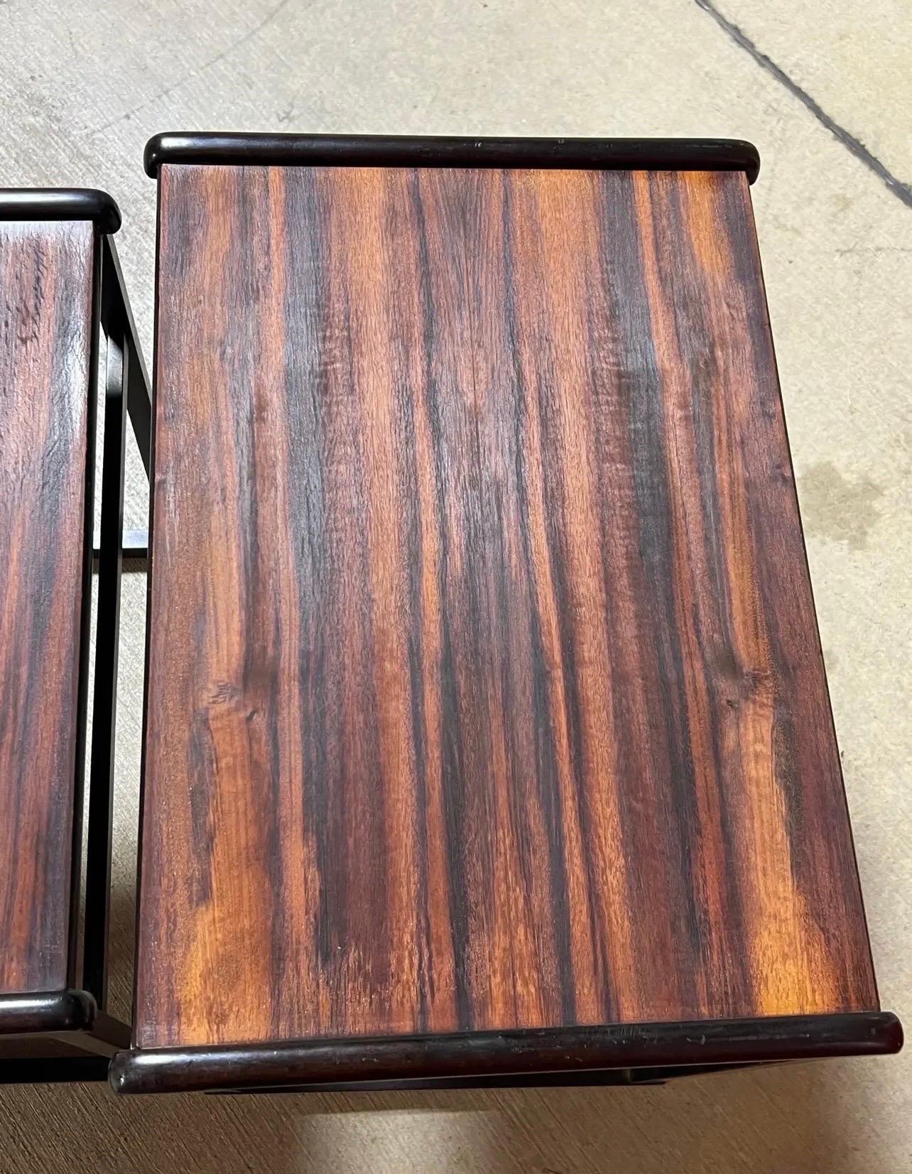 Mid Century Rosewood Nesting Tables - Set of 3 In Good Condition For Sale In Esperance, NY