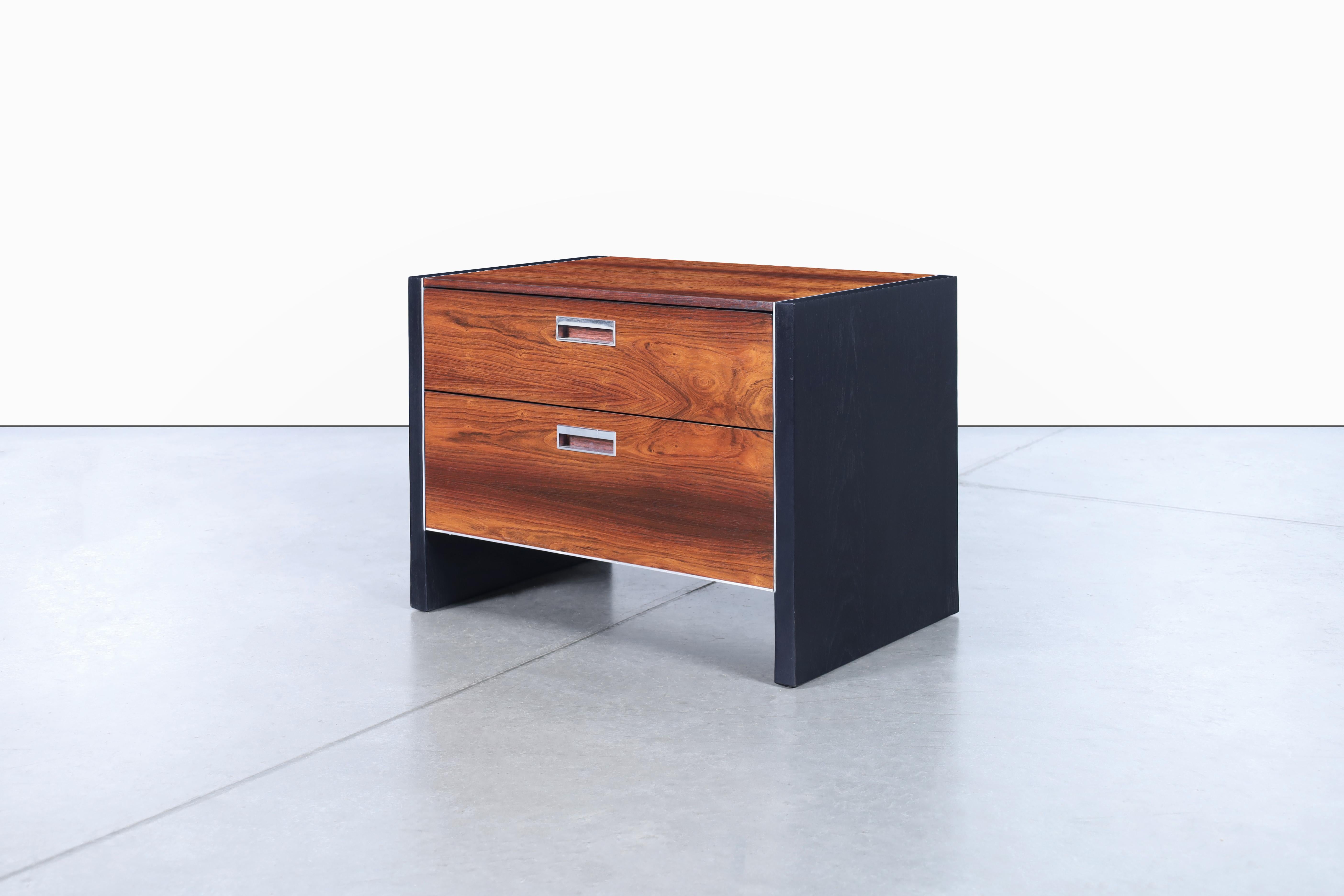 Mid-Century Rosewood Nightstands by Robert Baron for Glenn of California 3