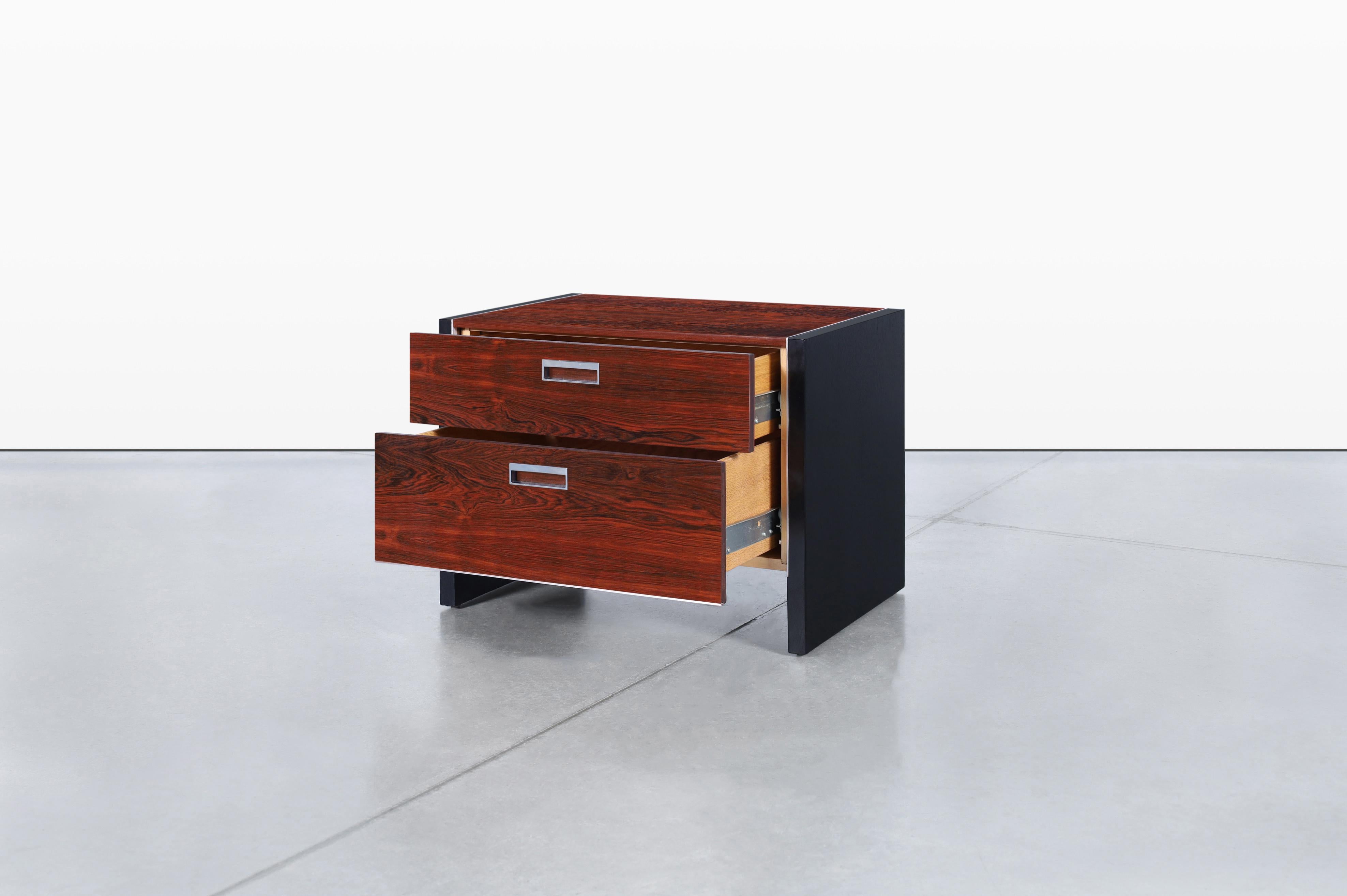 Tables de nuit en bois de rose du milieu du siècle dernier par Robert Baron pour Glenn of California en vente 6