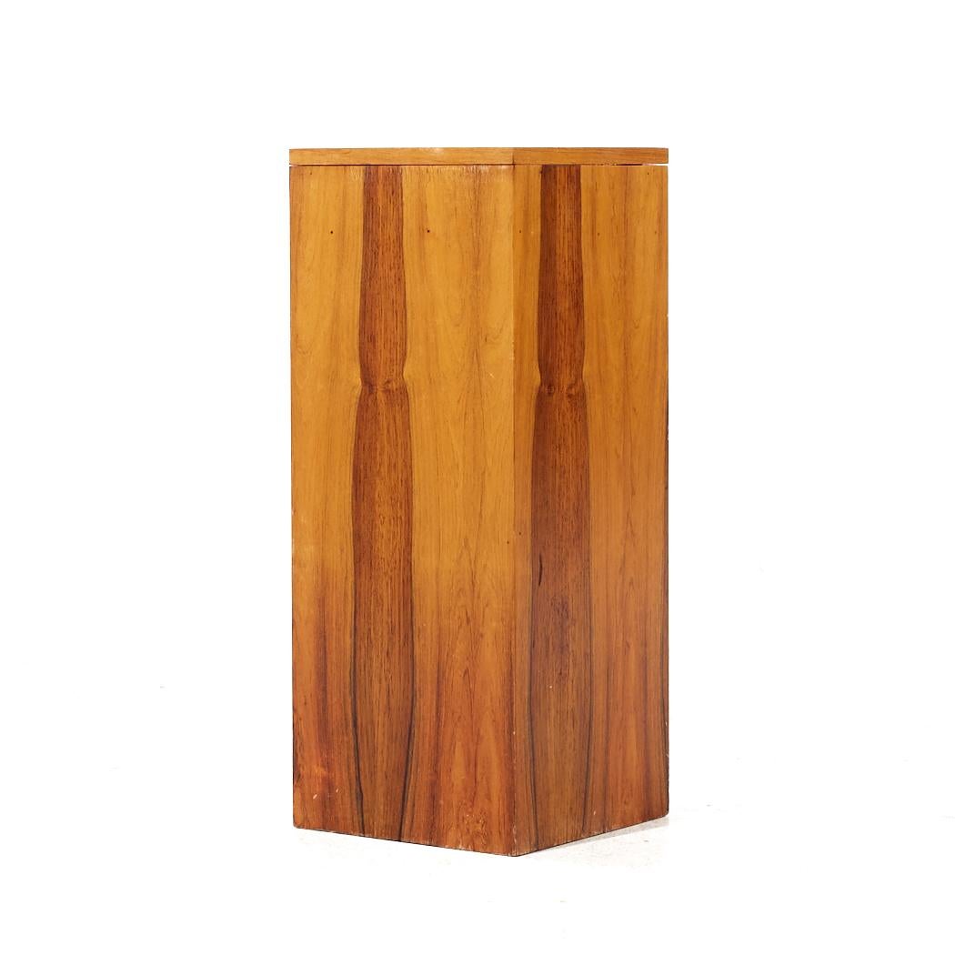 Late 20th Century Mid Century Rosewood Pedestal - Pair For Sale